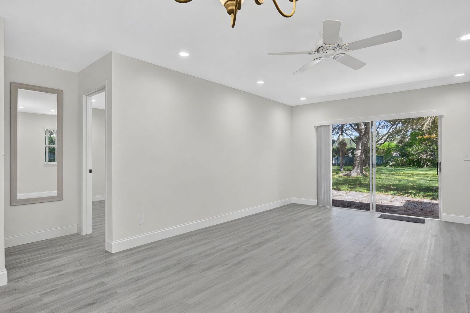 20846 Vinesta Circle Property Photo 8