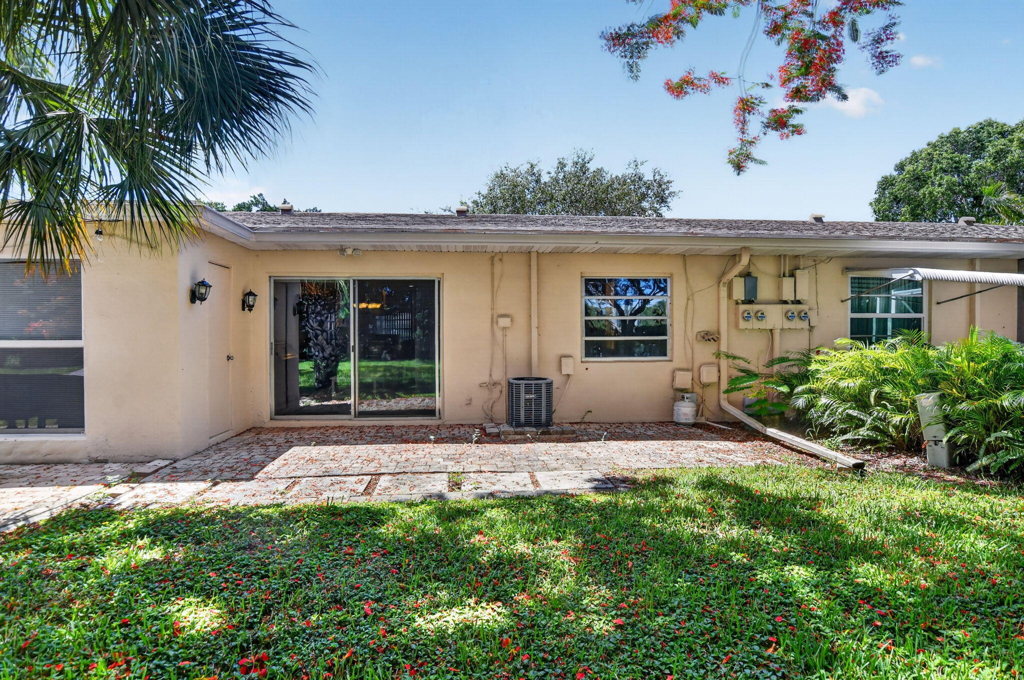 20846 Vinesta Circle Property Photo 22