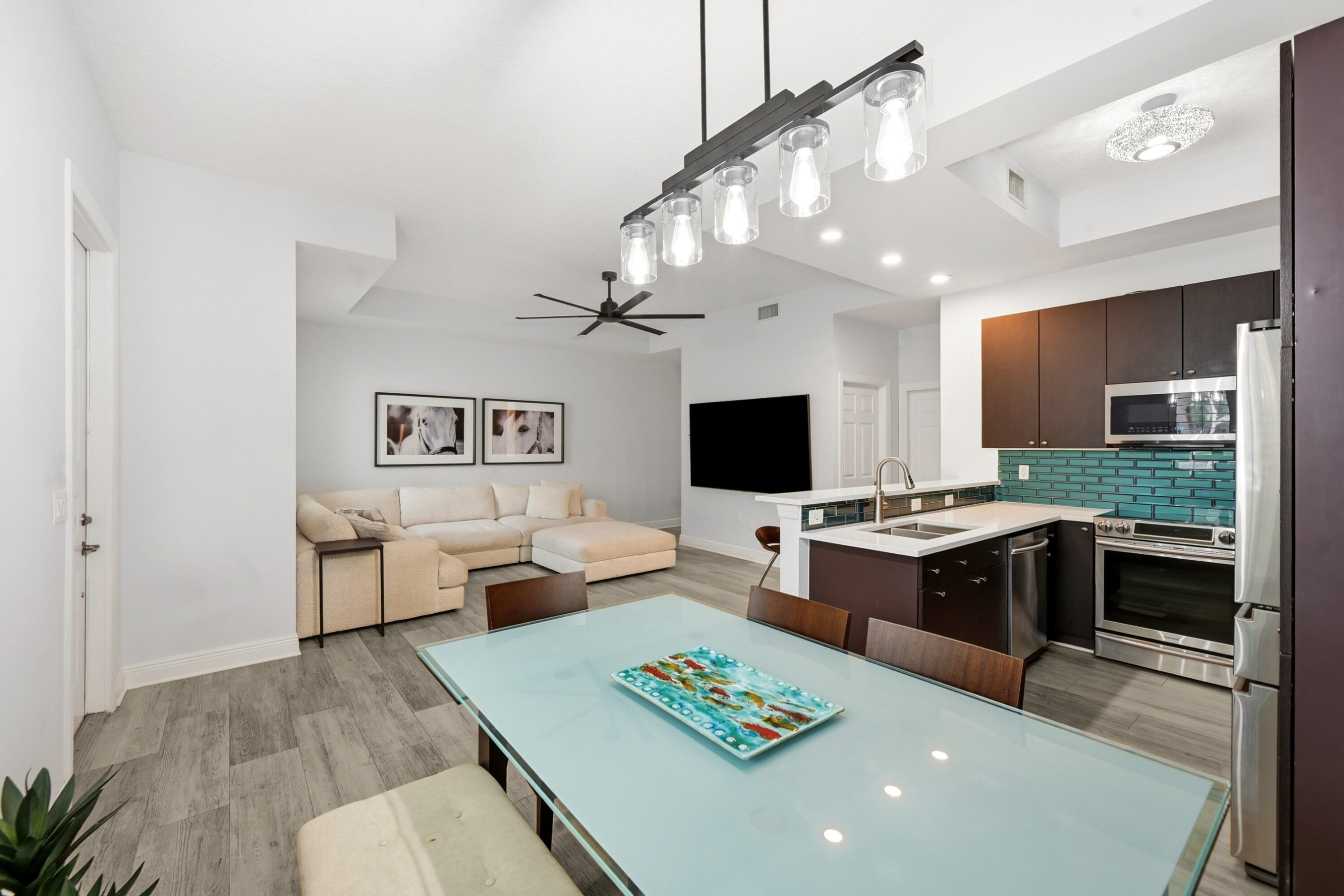 518 N Federal Highway 14 Property Photo 1