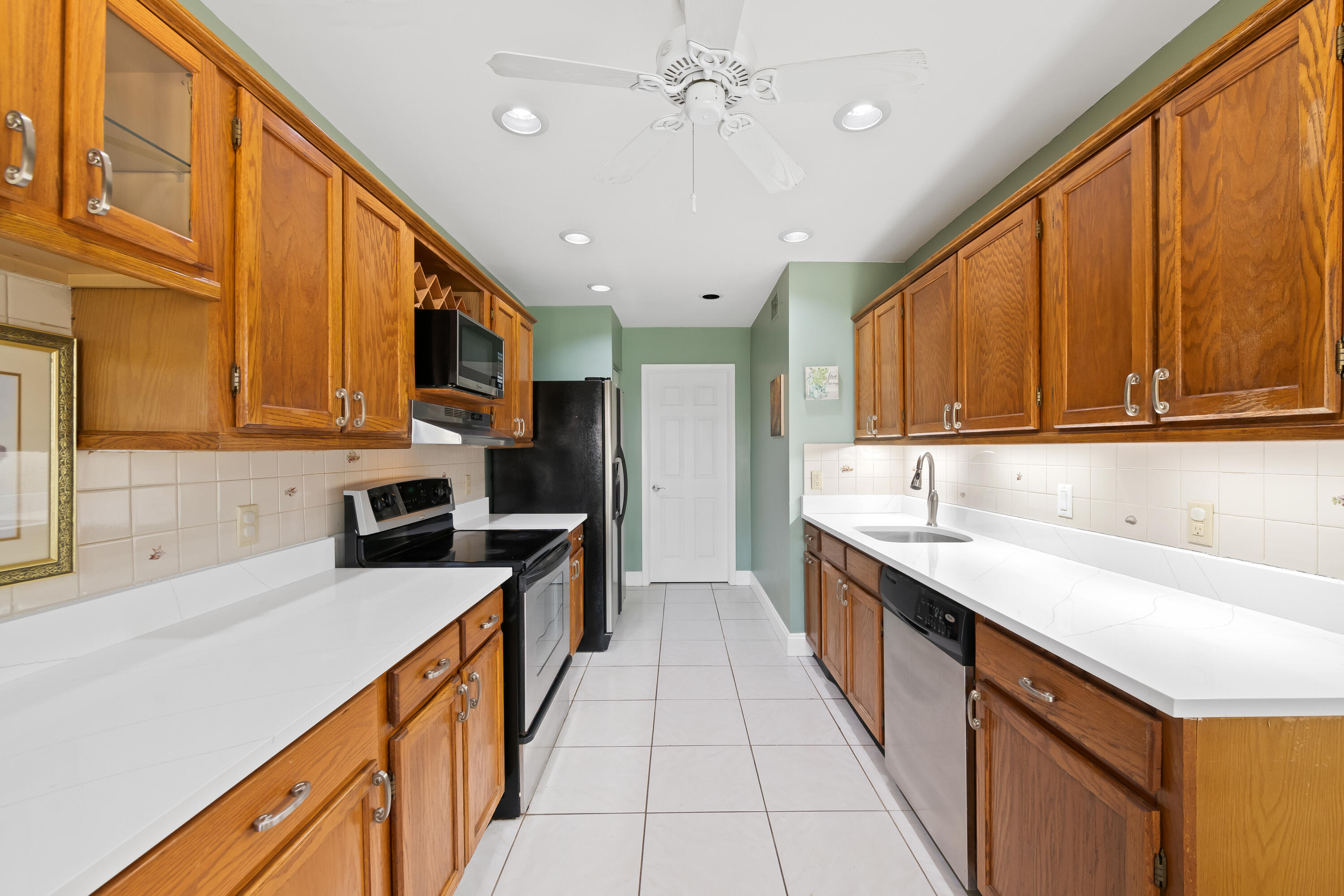 3018 Lake Shore Drive Property Photo 15