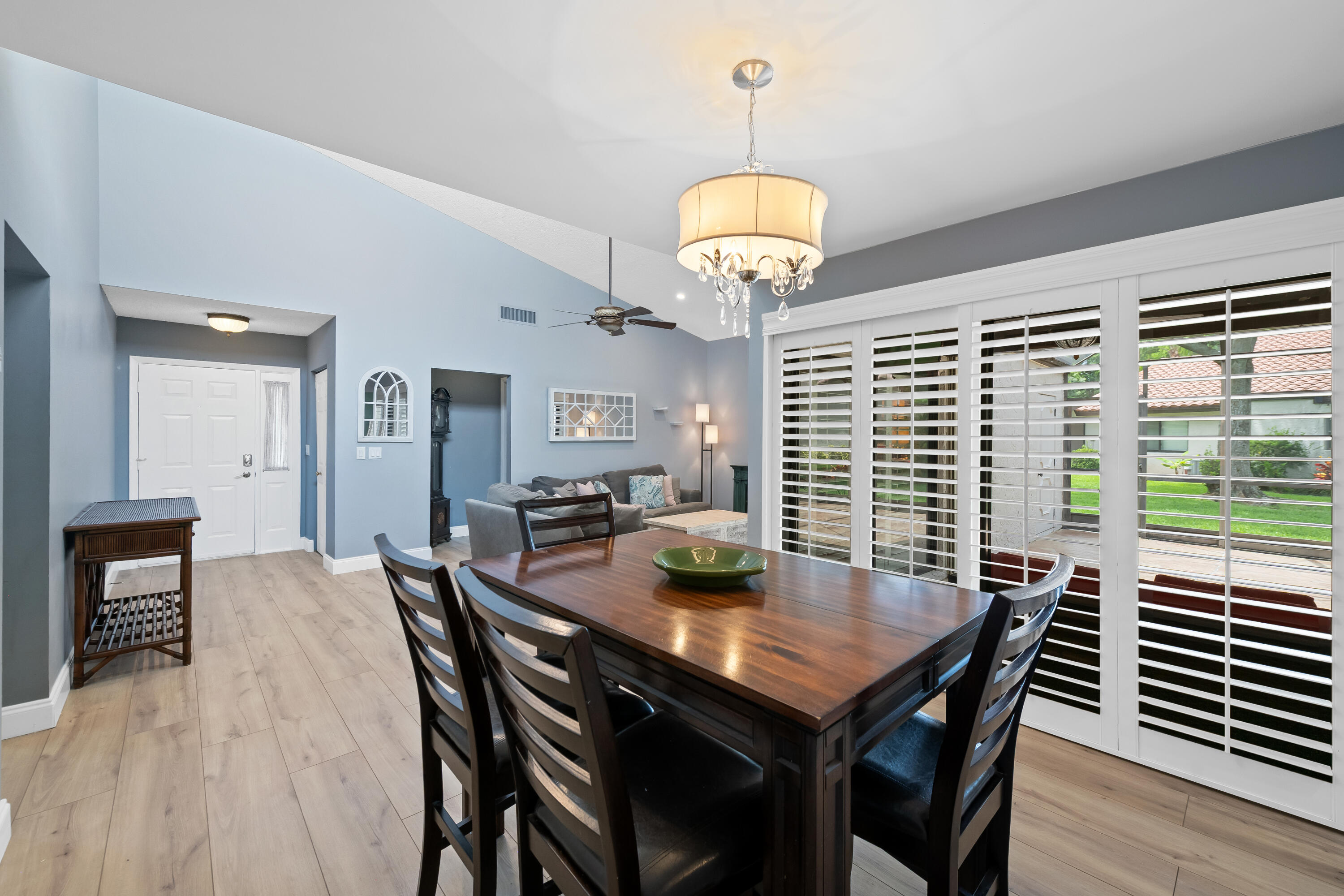 3018 Lake Shore Drive Property Photo 18