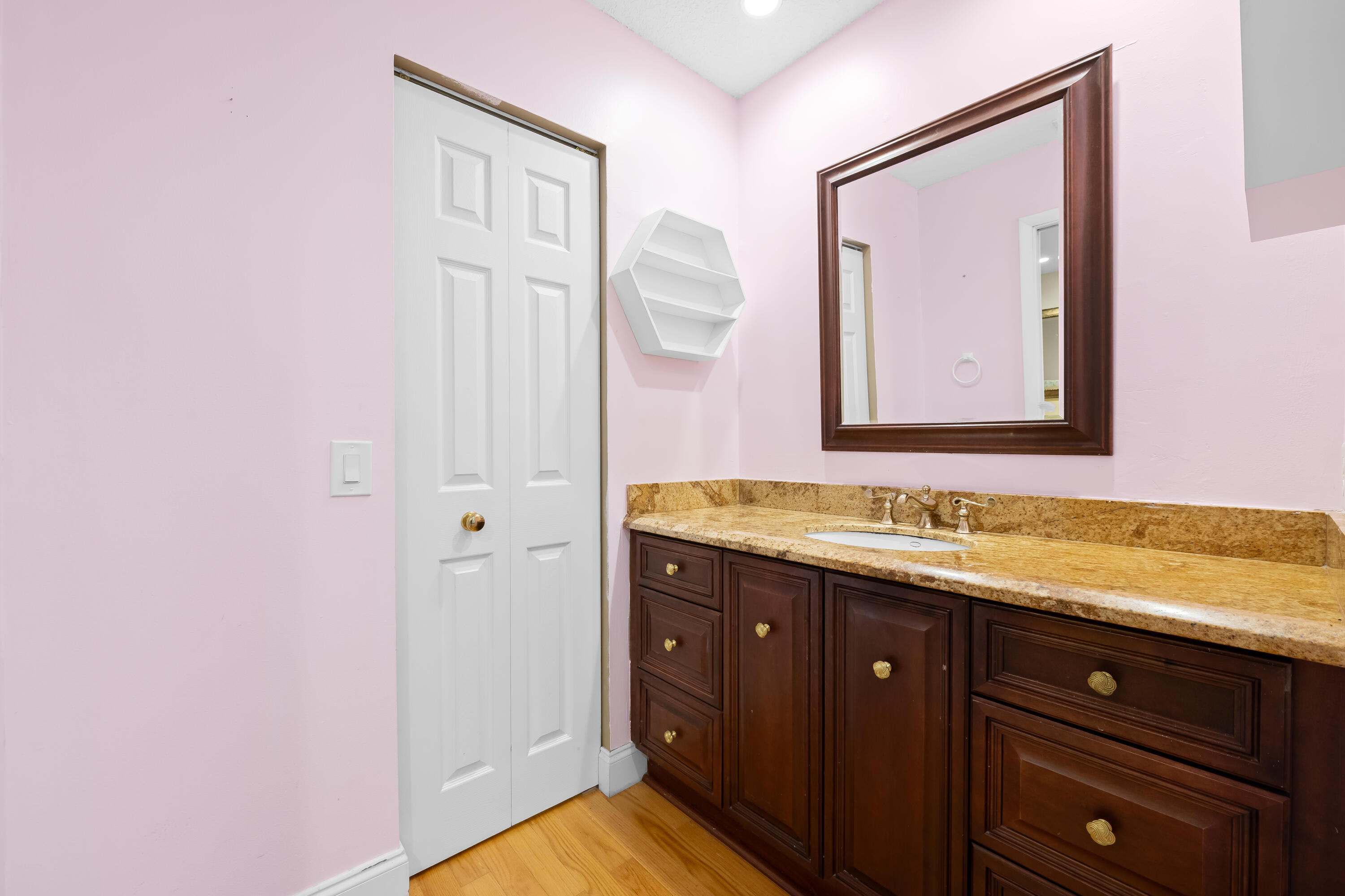 3018 Lake Shore Drive Property Photo 25