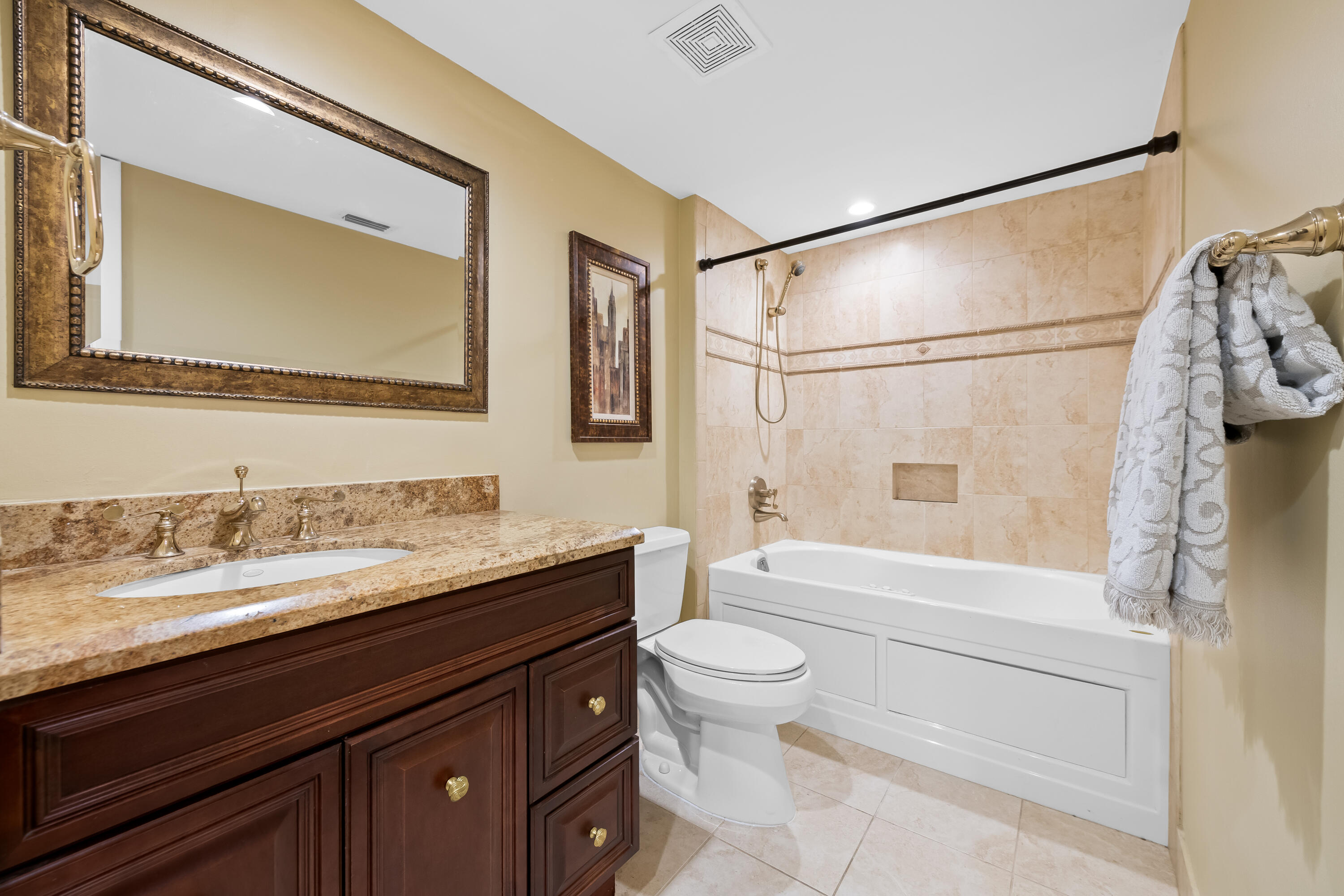 3018 Lake Shore Drive Property Photo 27