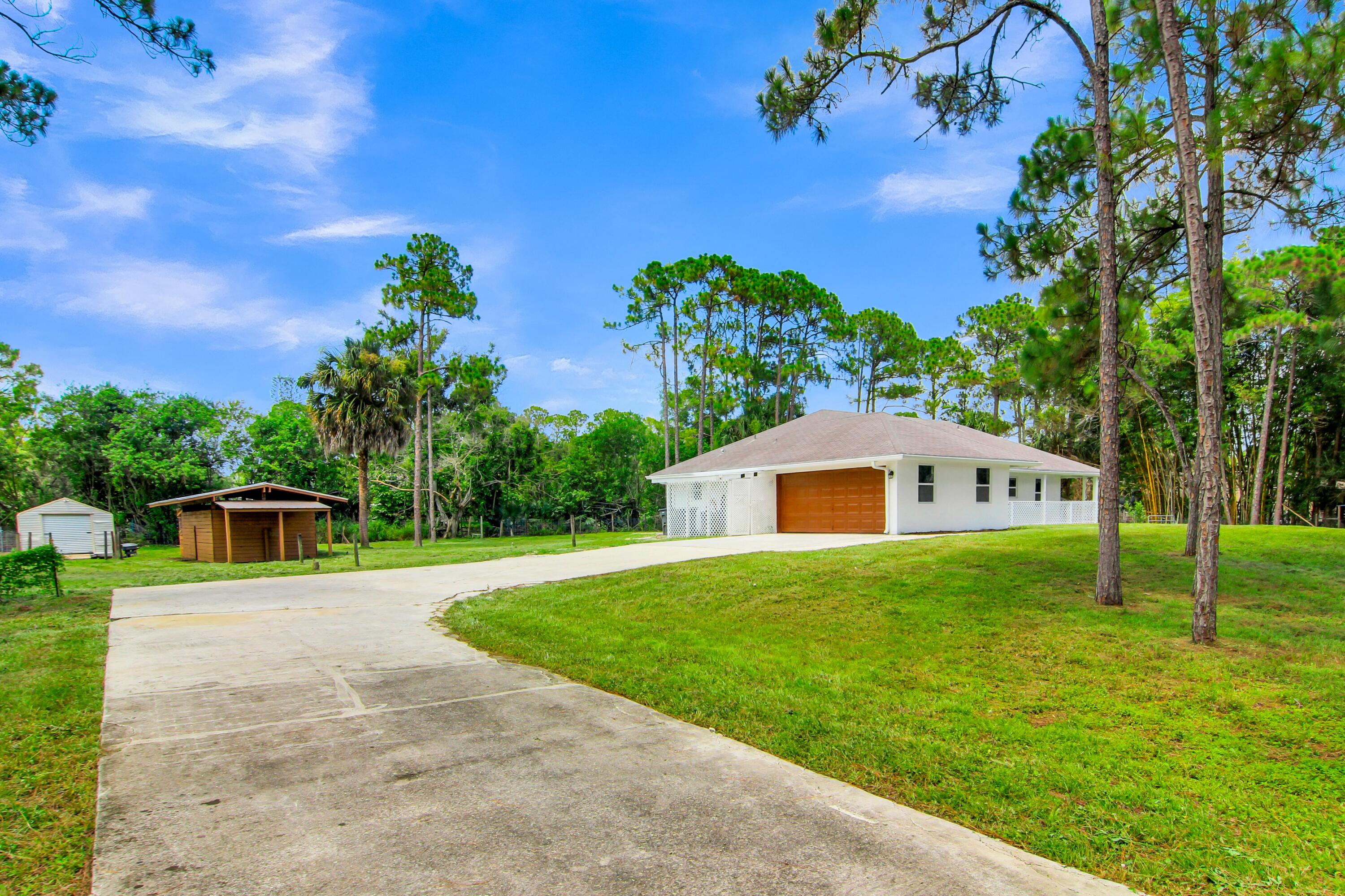 14817 97th Road N Property Photo 2