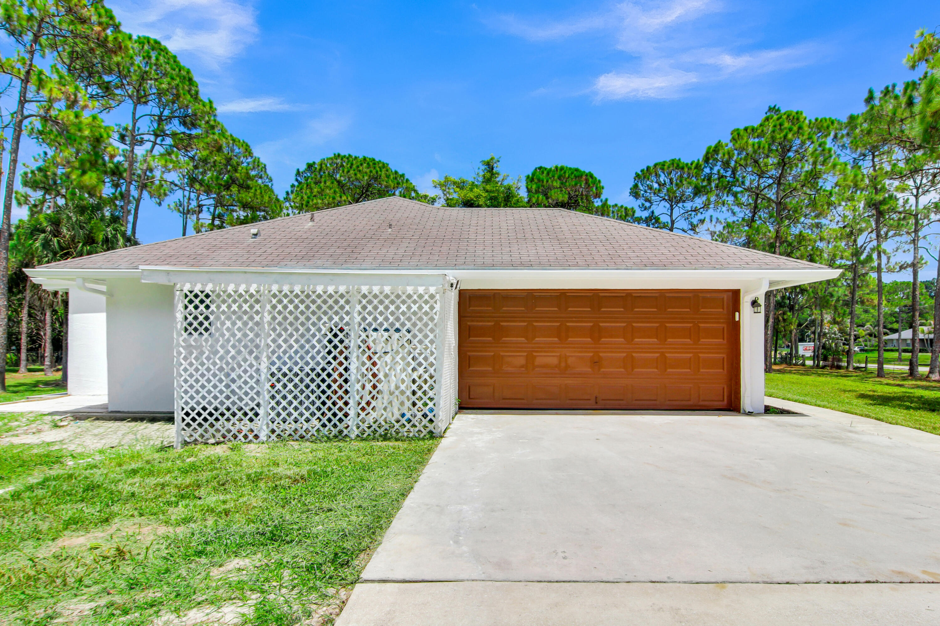 14817 97th Road N Property Photo 3