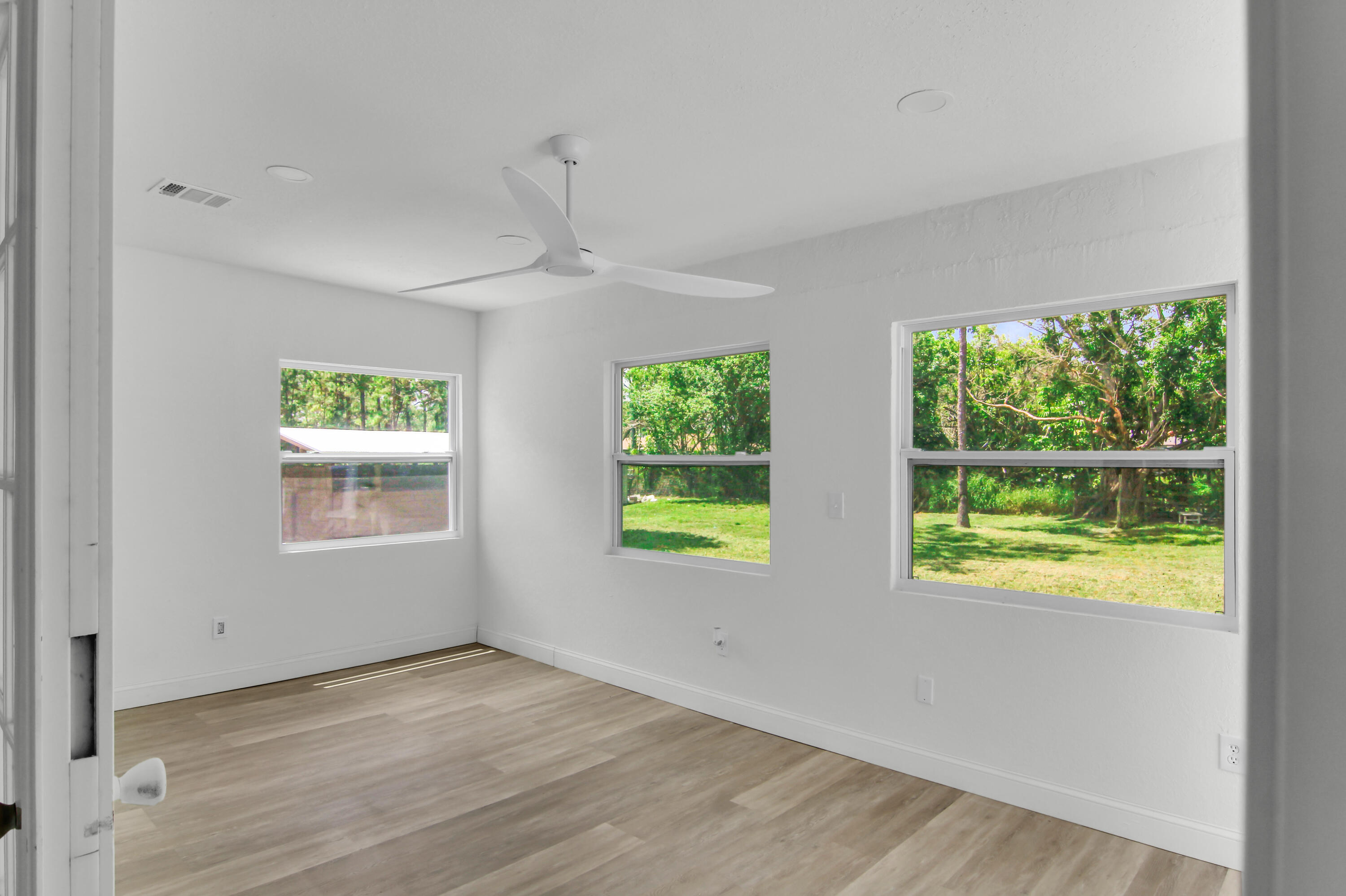 14817 97th Road N Property Photo 26