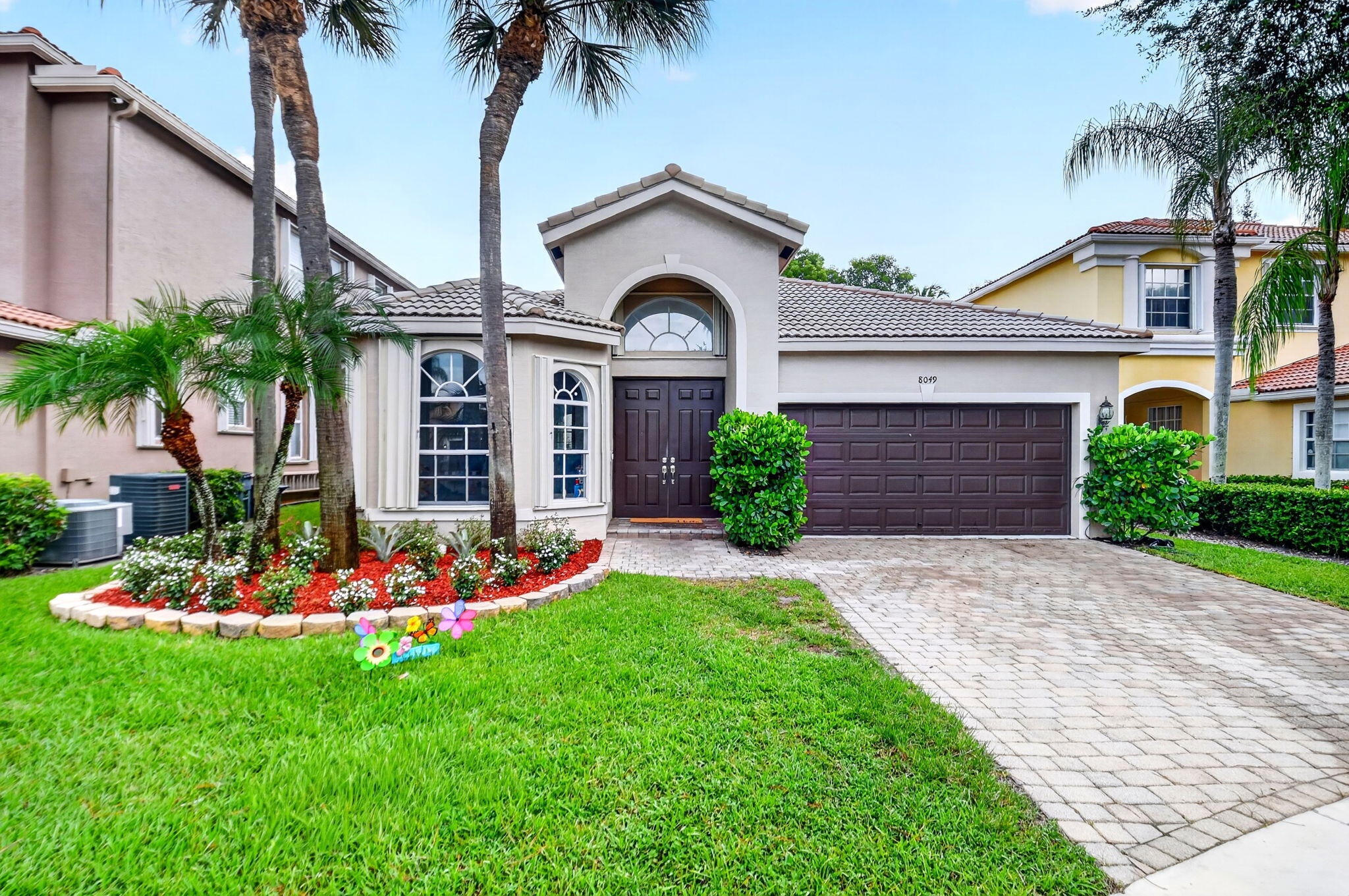 8049 Via Bolzano Property Photo 2