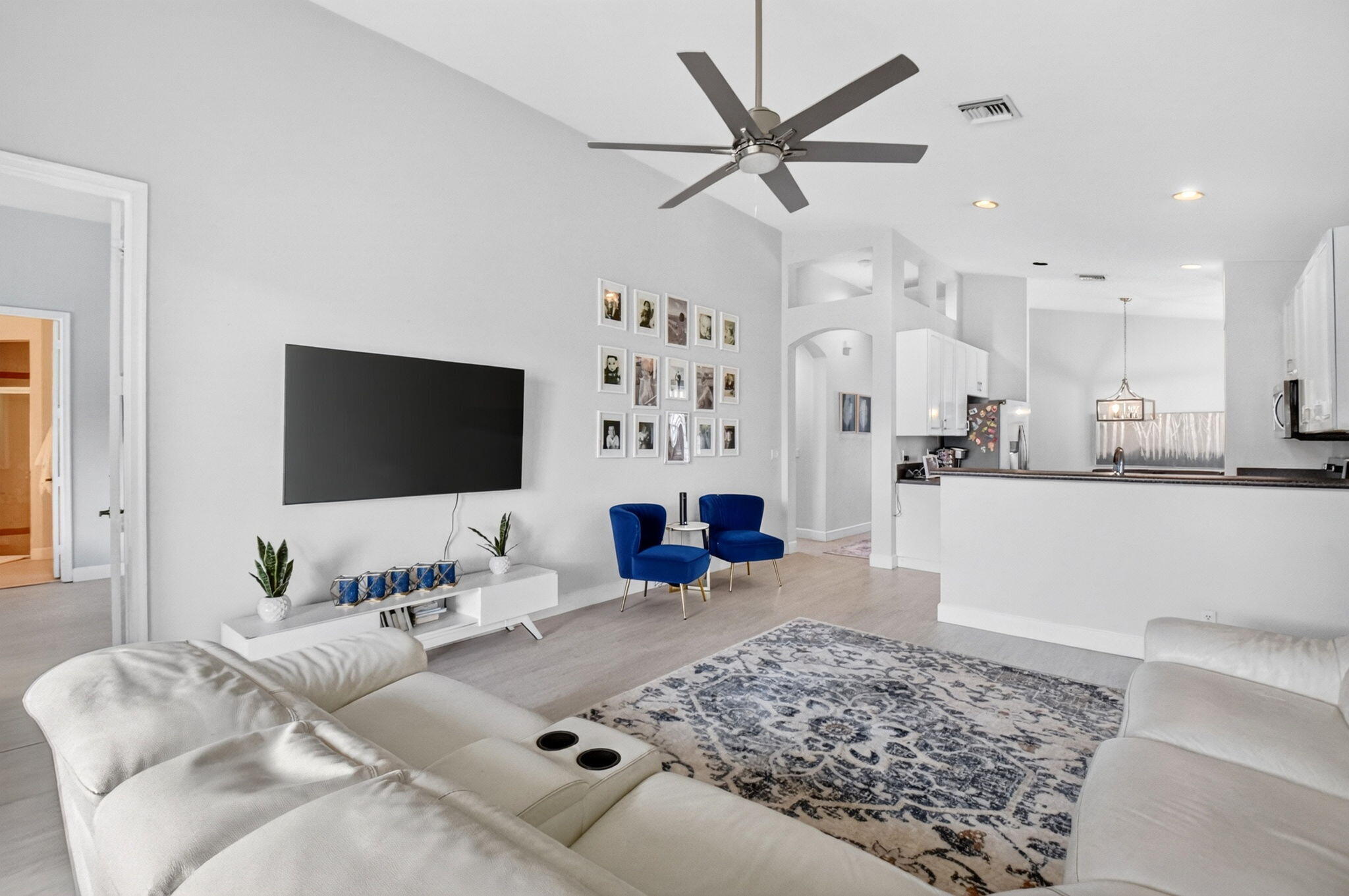 8049 Via Bolzano Property Photo 17