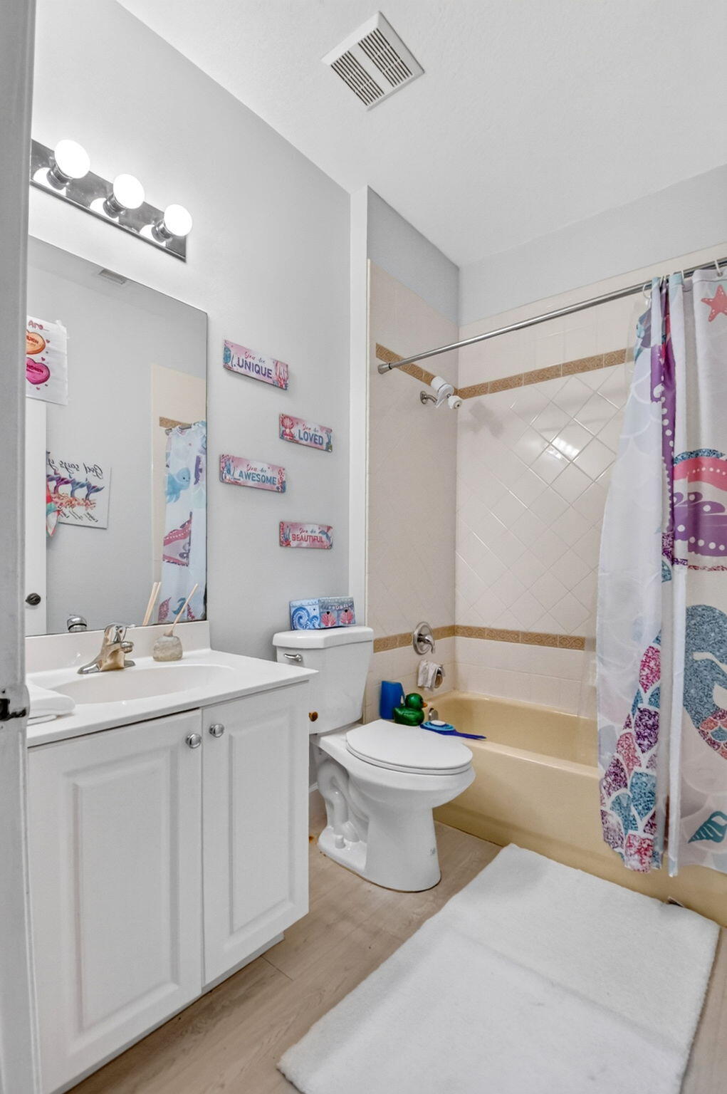 8049 Via Bolzano Property Photo 33
