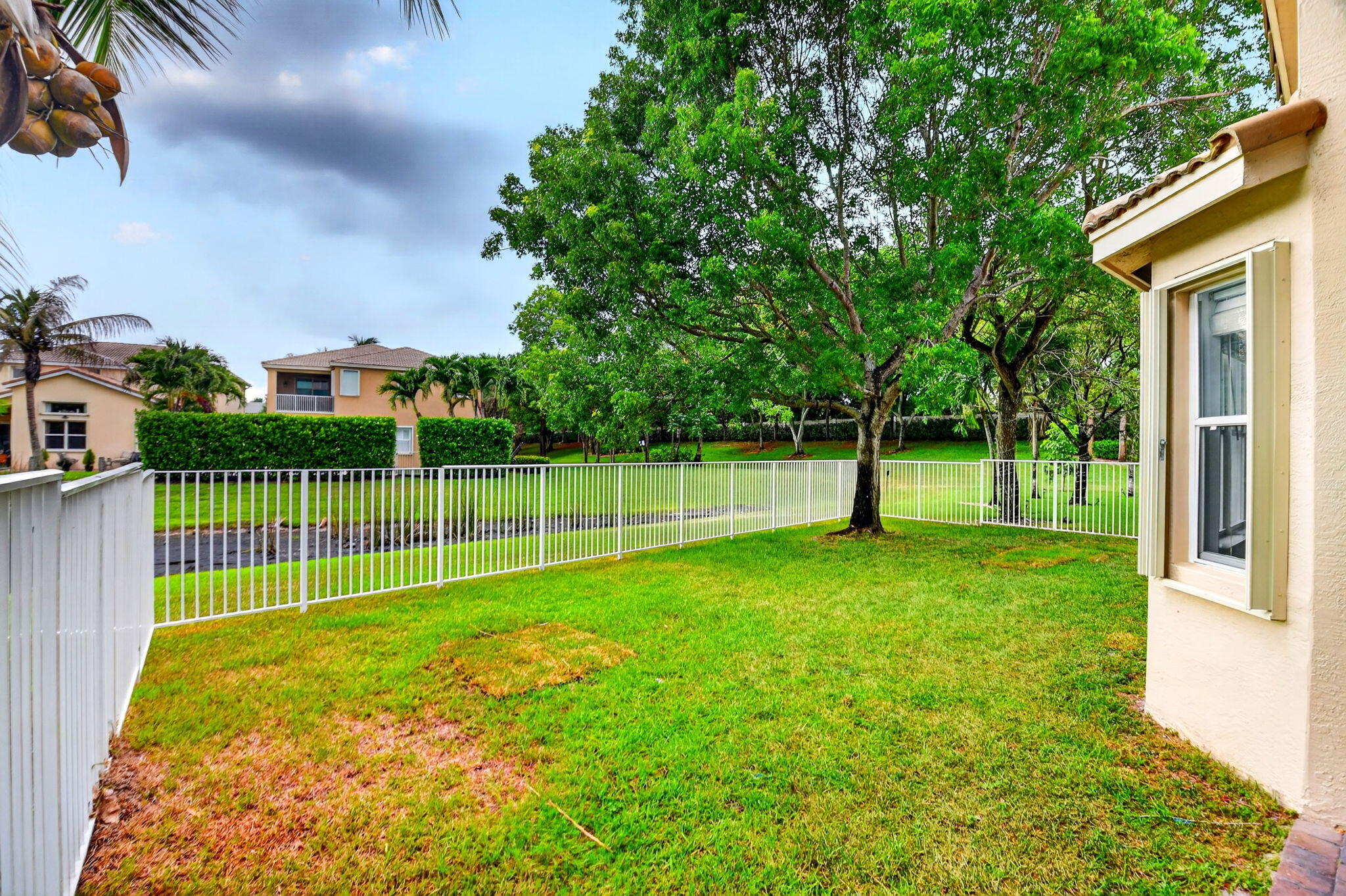 8049 Via Bolzano Property Photo 44
