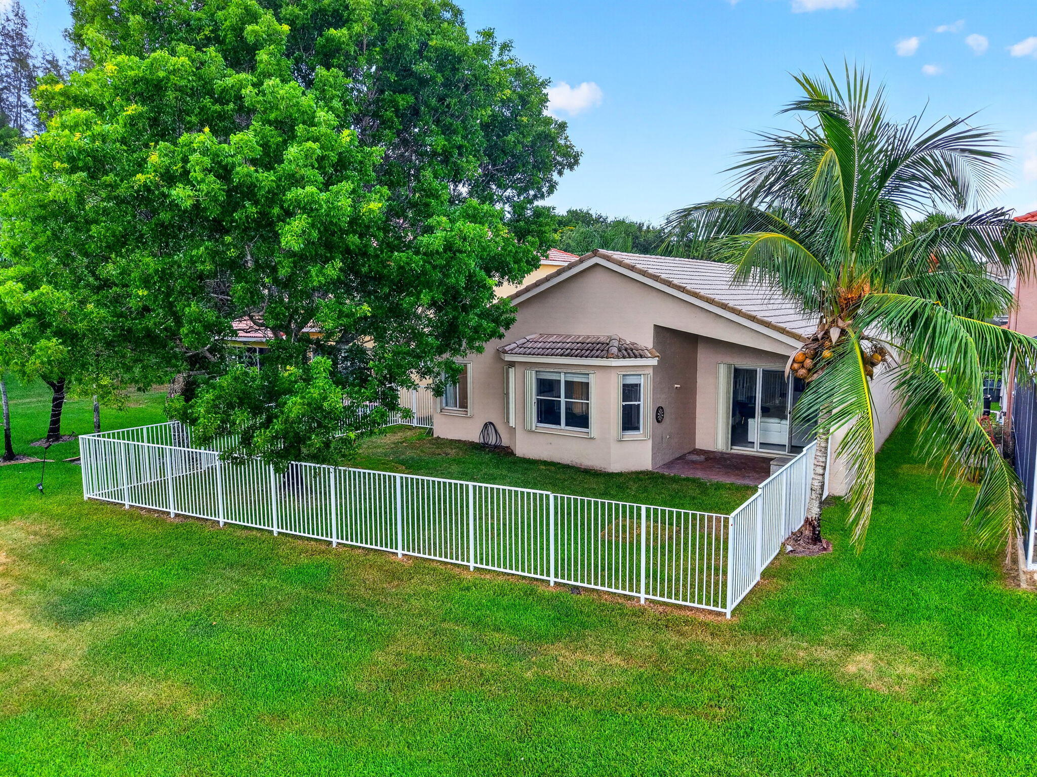 8049 Via Bolzano Property Photo 45