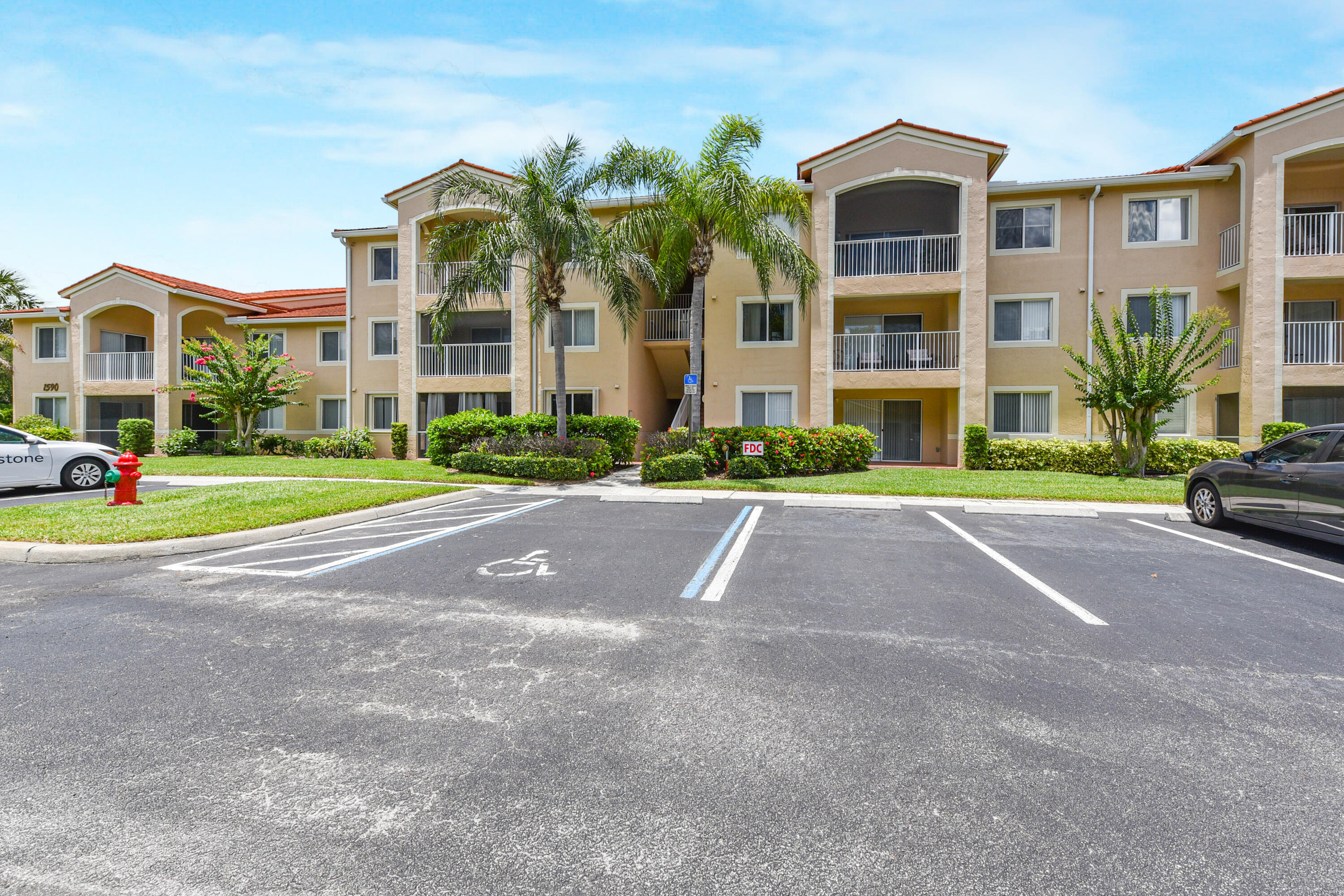 1590 S 42nd Circle 106