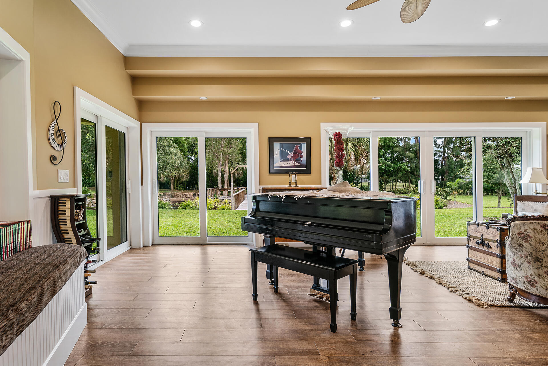 6624 Dillman Road Property Photo 27