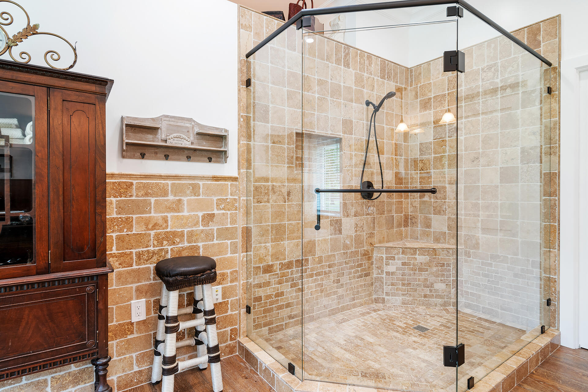 6624 Dillman Road Property Photo 34
