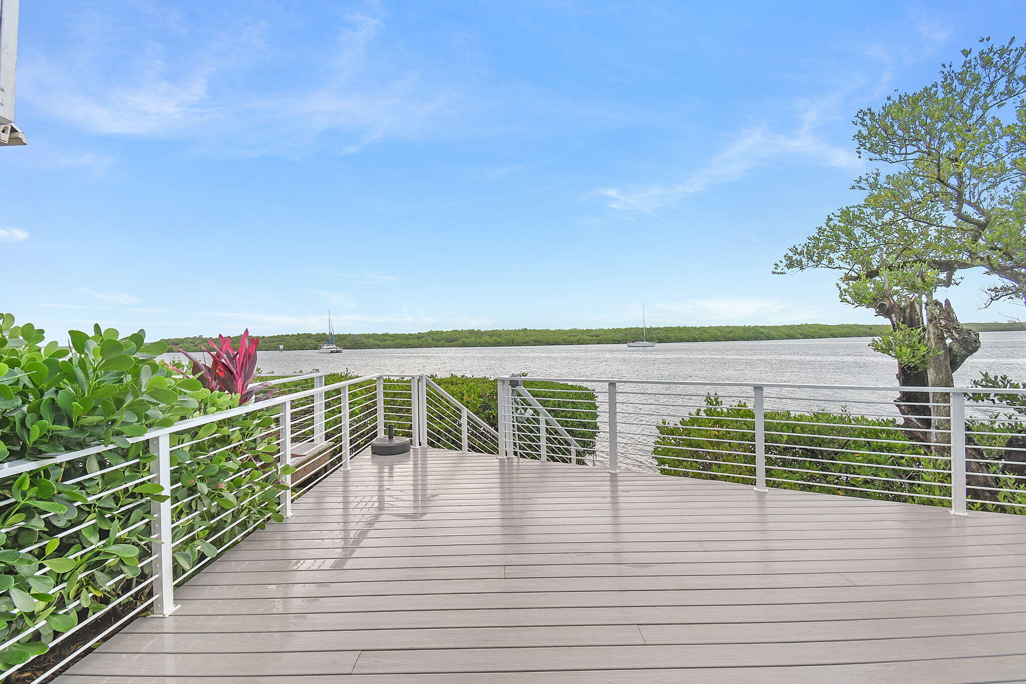2408 Harbour Cove Drive Property Photo 15