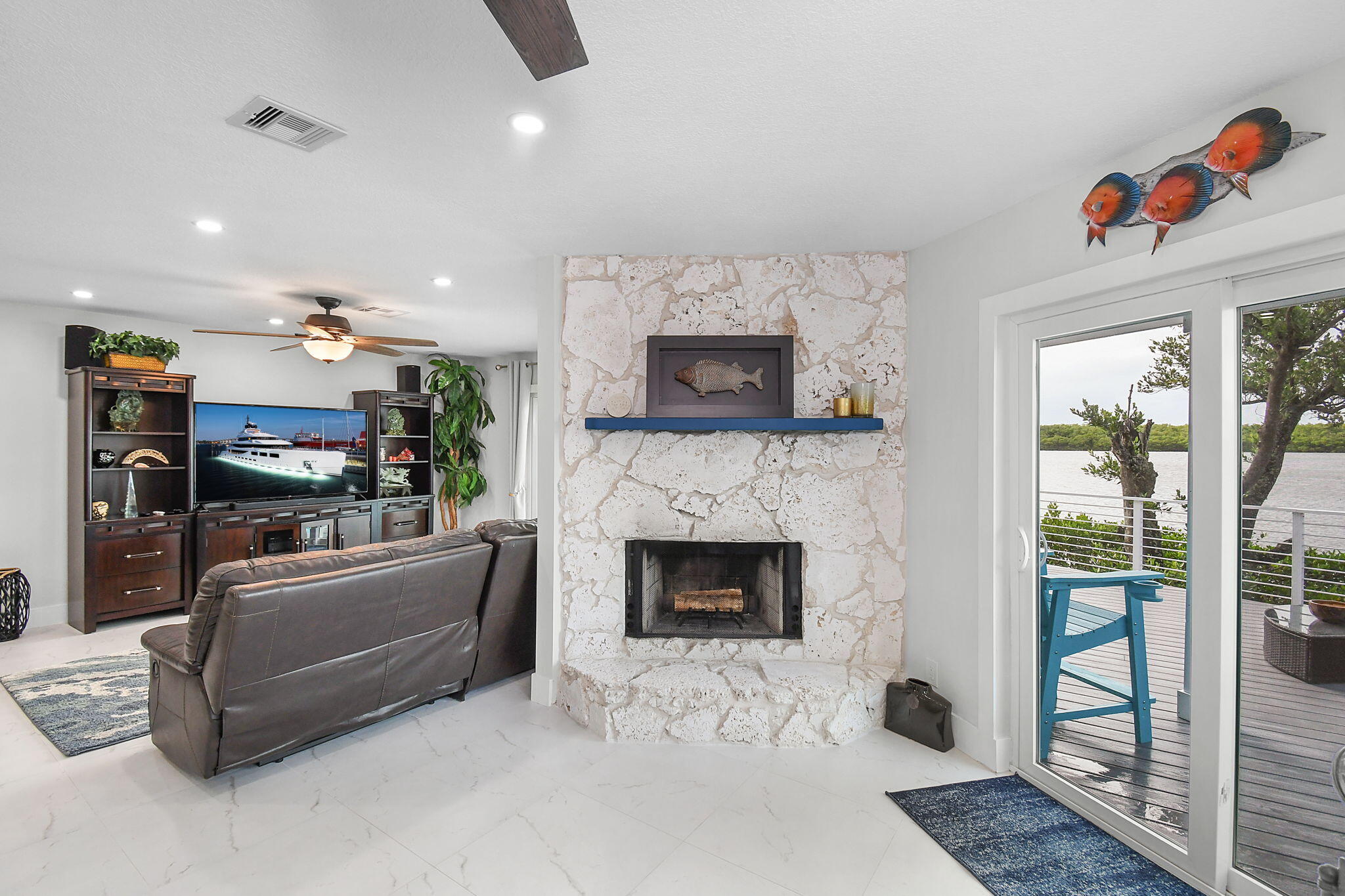2408 Harbour Cove Drive Property Photo 32