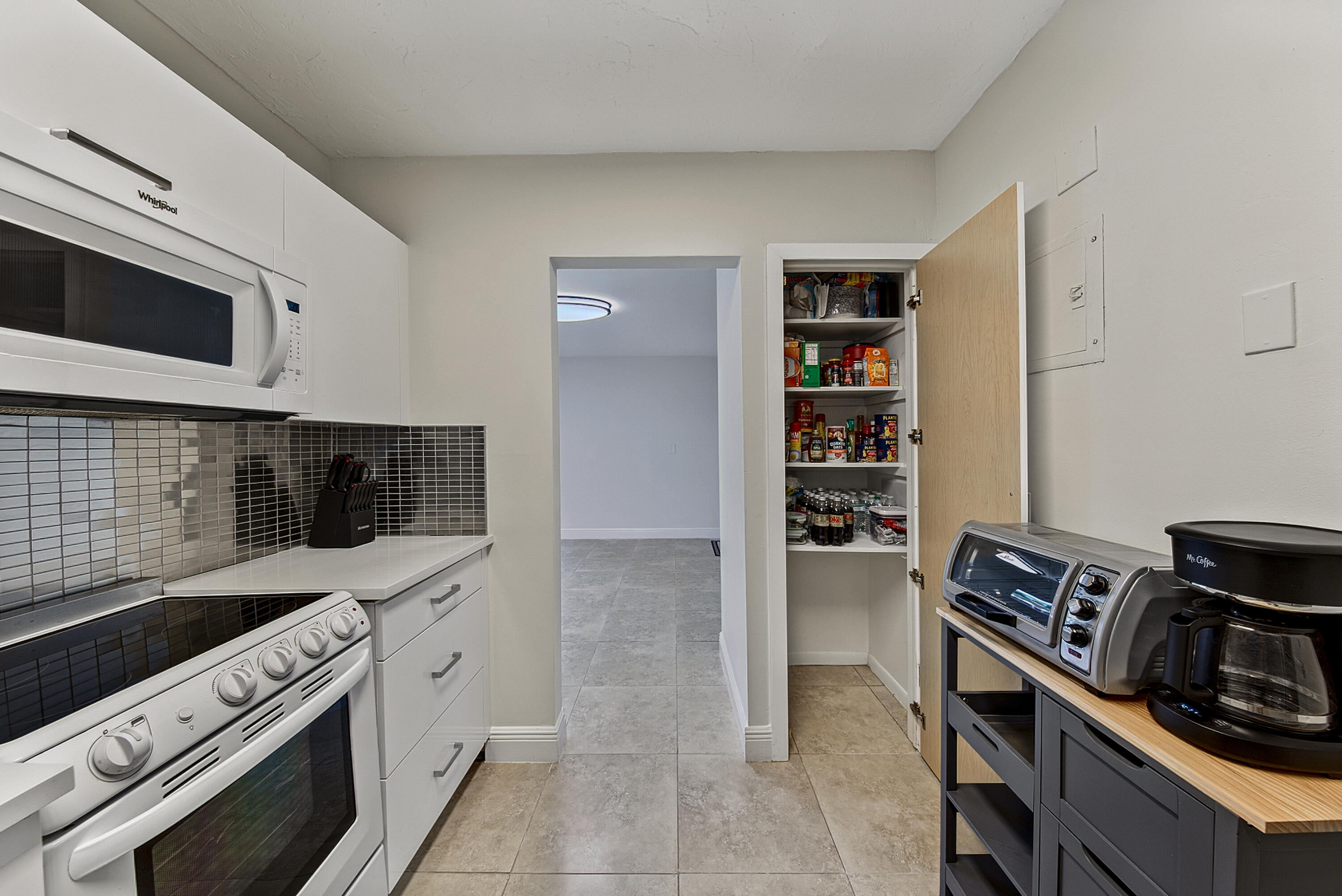 9 Ne 19th Court C112 Property Photo 7