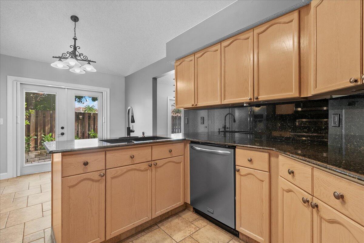 1714 Shoreside Circle Property Photo 8