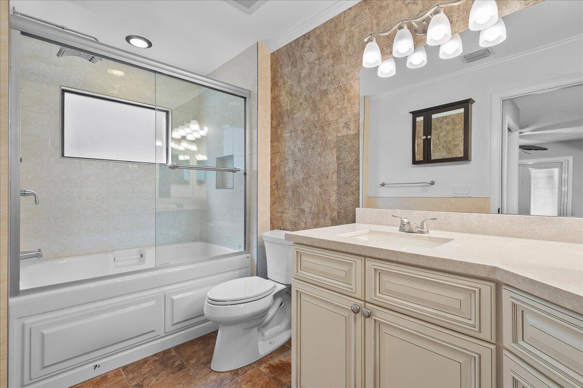 1714 Shoreside Circle Property Photo 13