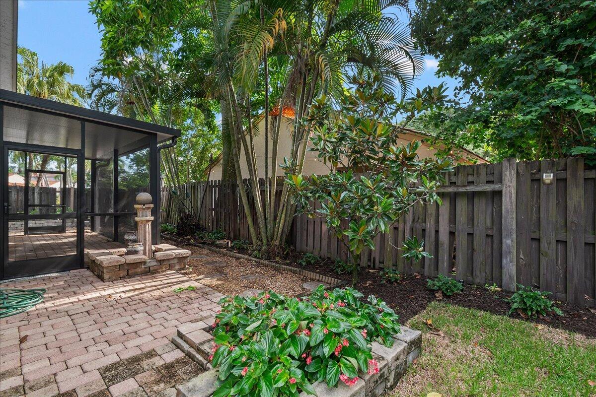 1714 Shoreside Circle Property Photo 20