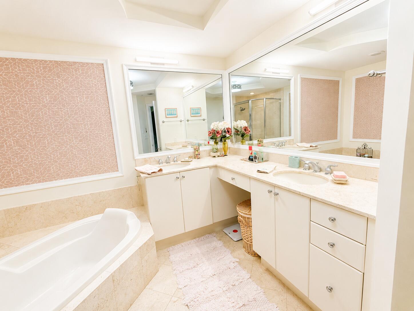 801 S Olive Avenue 816 Property Photo 6