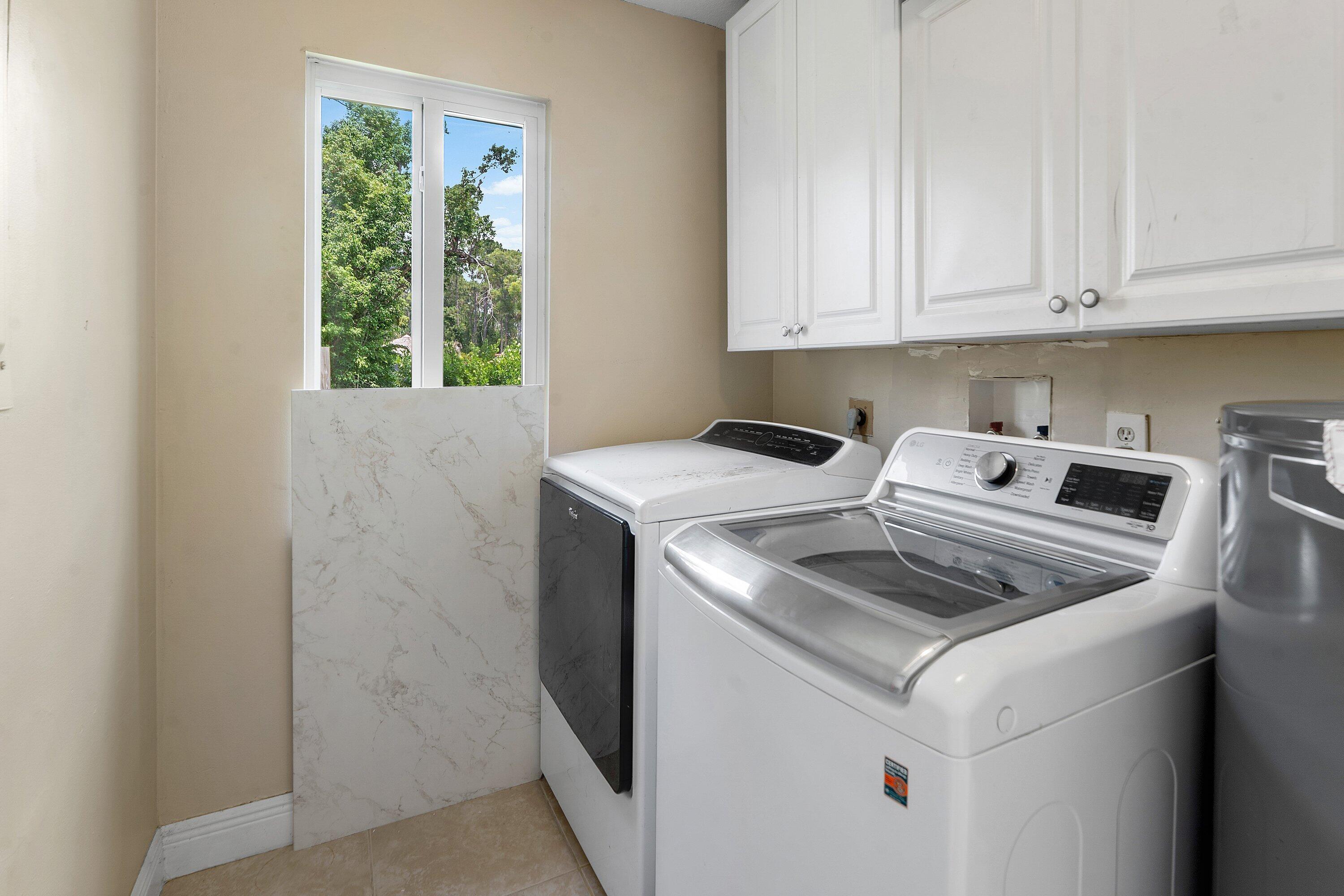 12944 68th Street N Property Photo 20