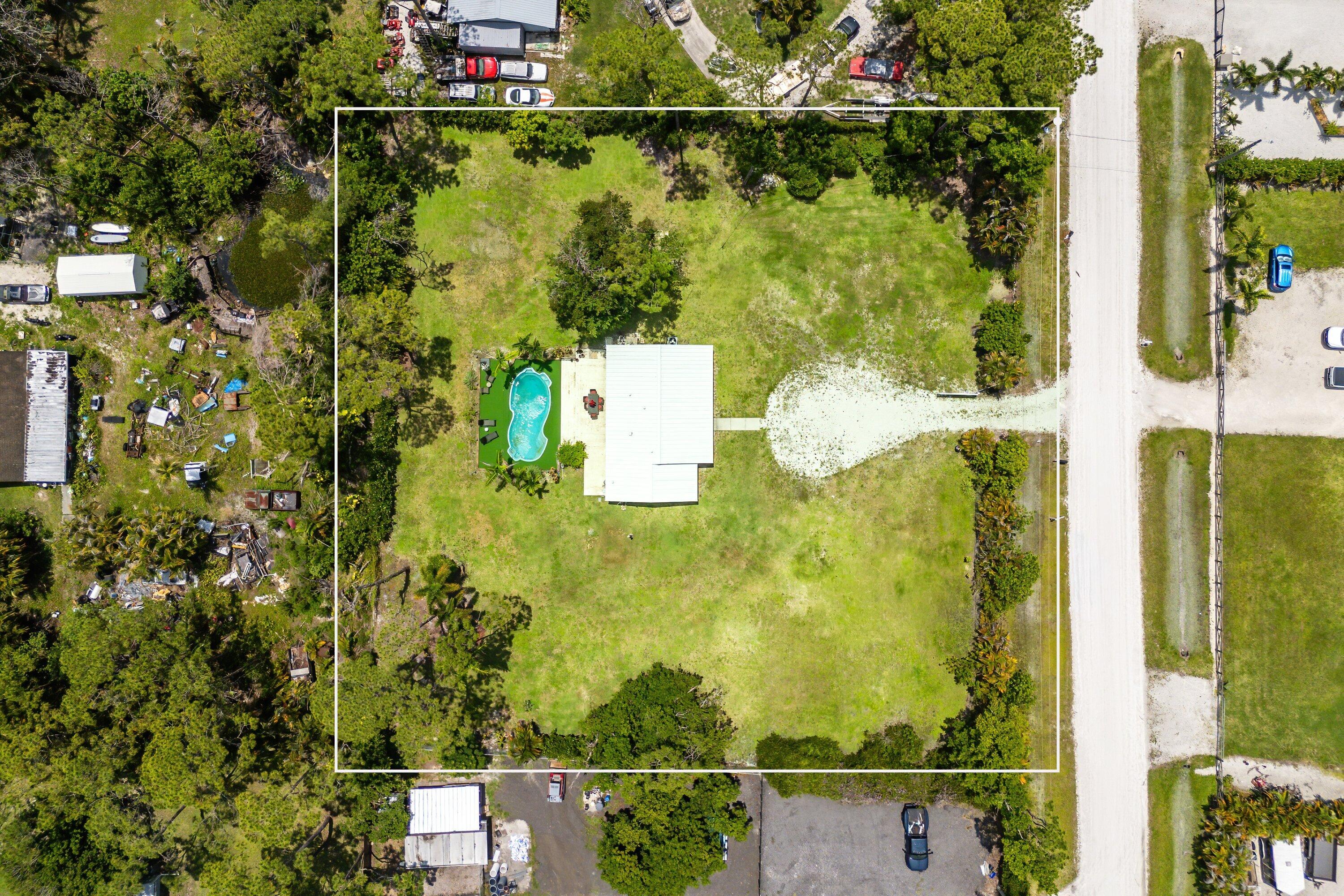 12944 68th Street N Property Photo 28