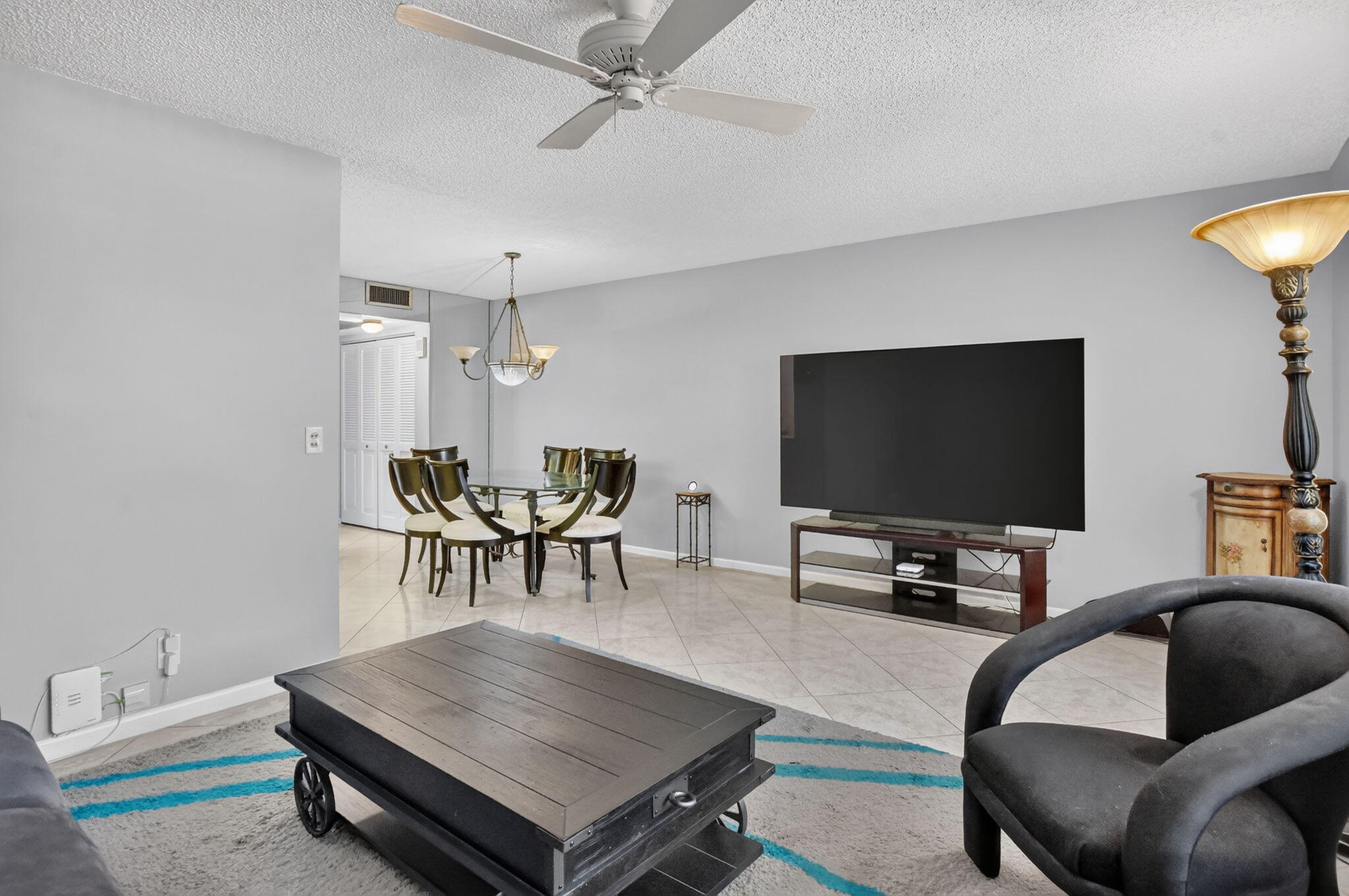 3090 Wolverton E Property Photo 5