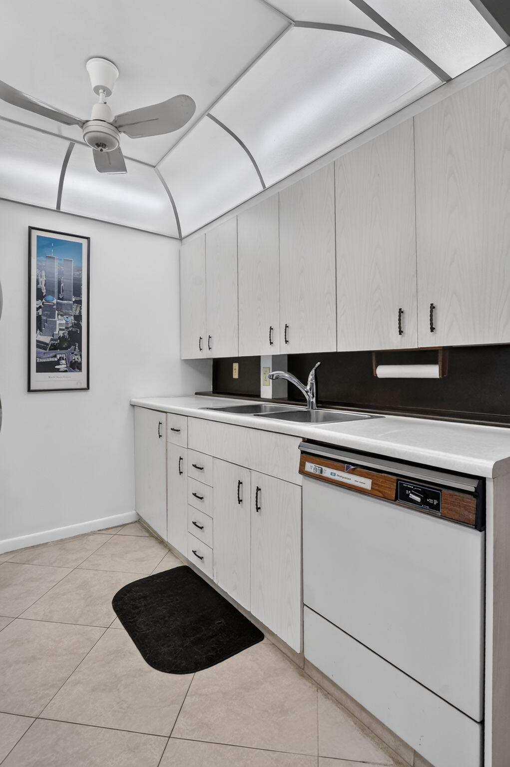 3090 Wolverton E Property Photo 9