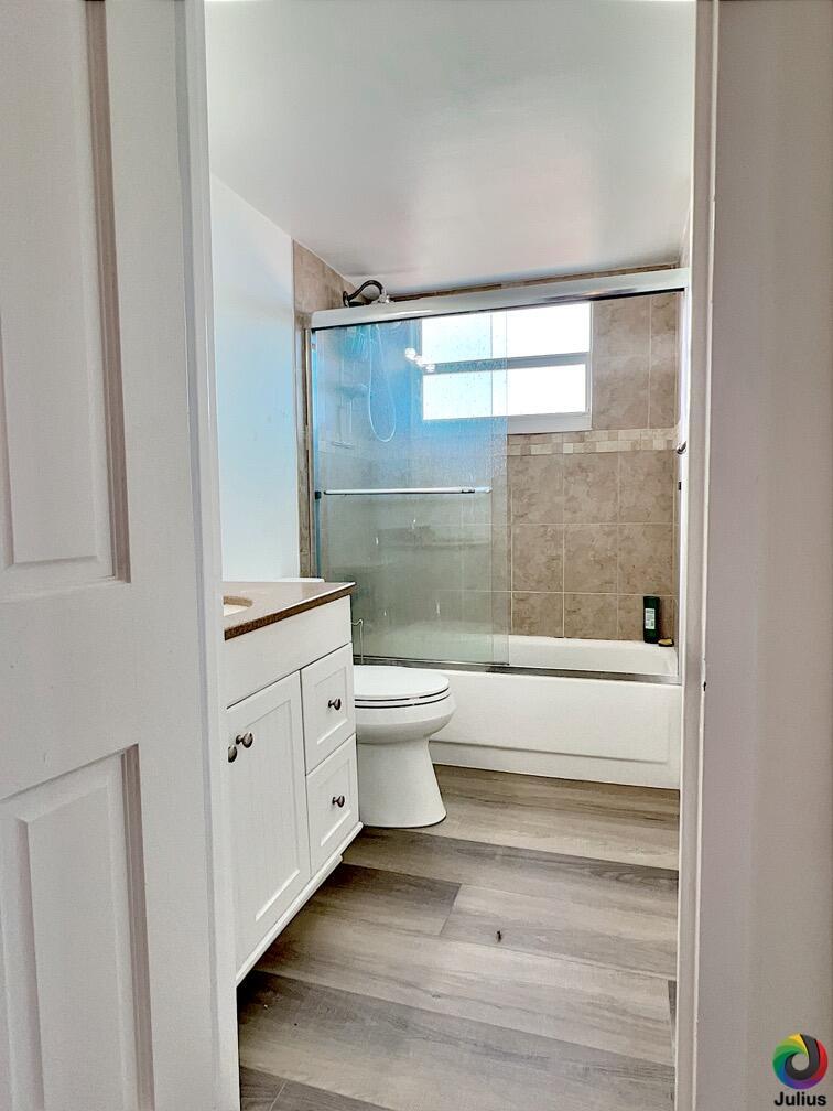 2555 Ne 11th Street 809 Property Photo 9