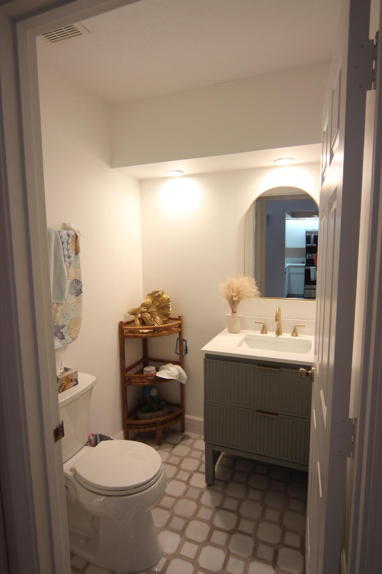 508 Sea Oats Drive B-4 Property Photo 8