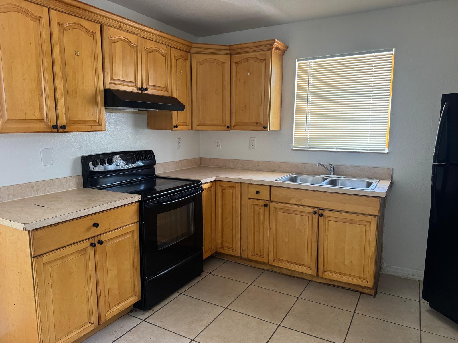 240 Nw 56th Street Property Photo 3