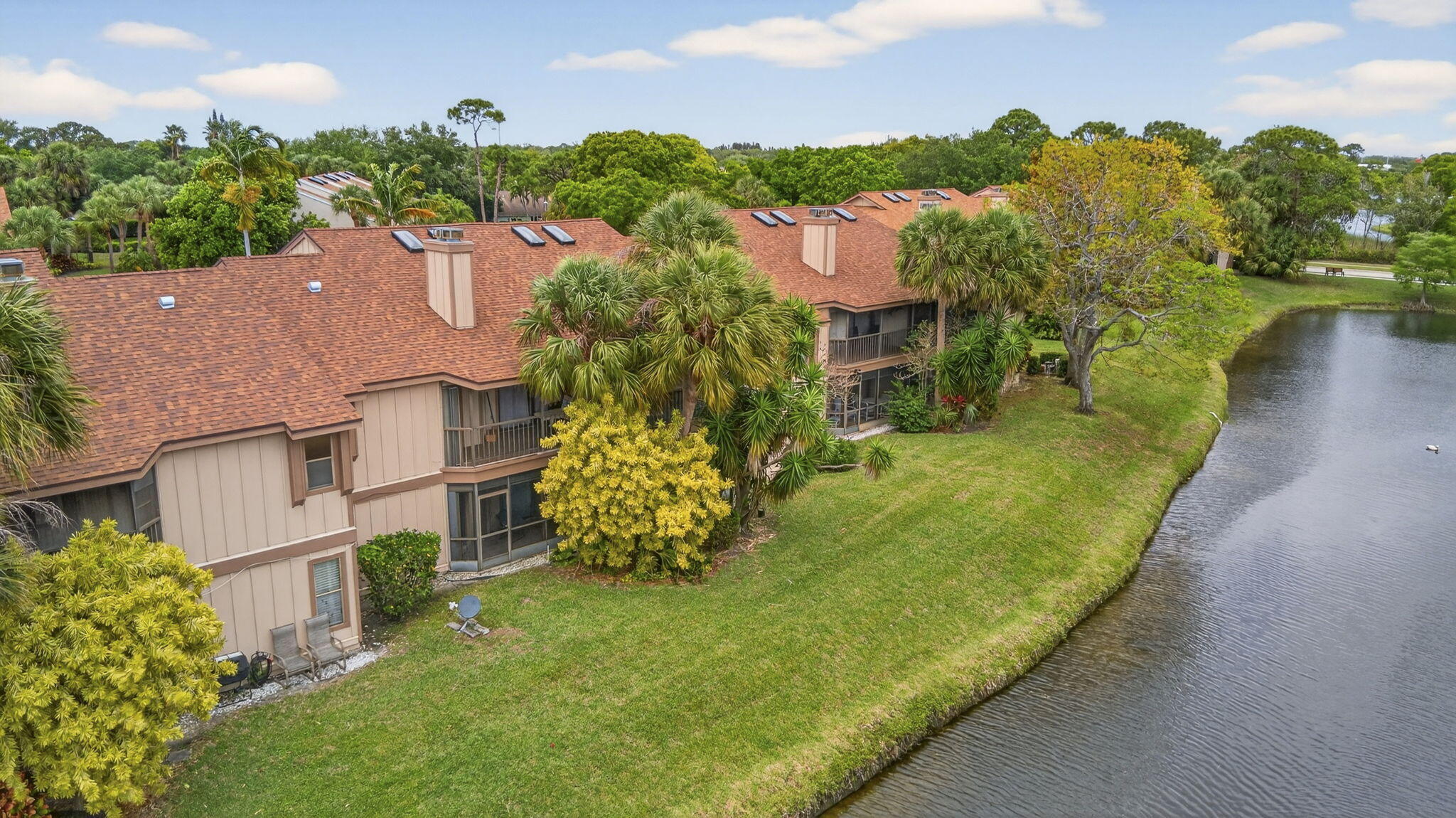 500 Crosswinds Drive C1 Property Photo 3