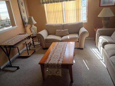 322 Windsor N 322 Property Photo 2