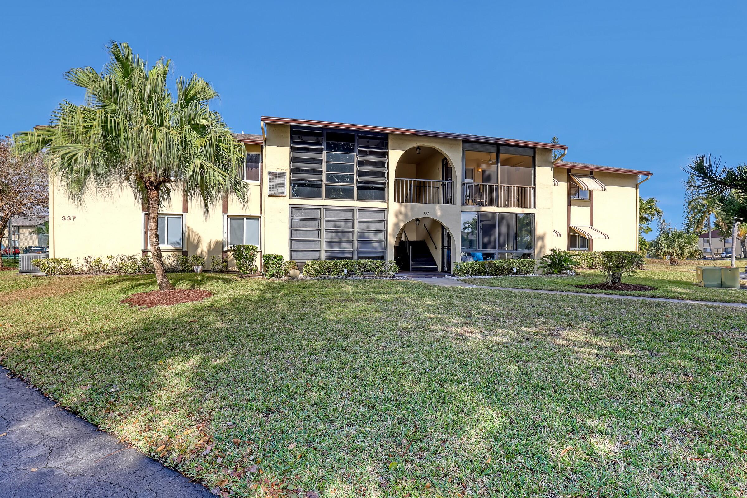 337 Pine Ridge Circle D-2 Property Photo 4