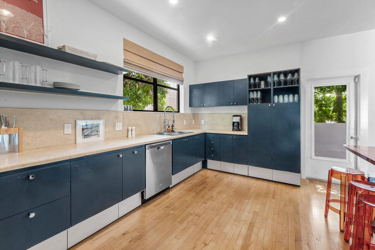 162 Peruvian Avenue Property Photo 19