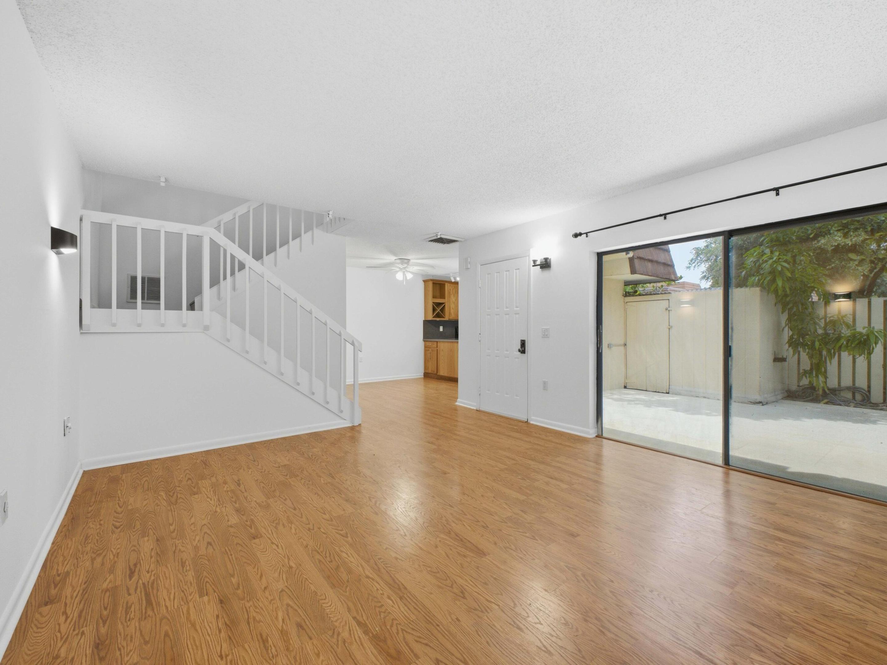 2213 22nd Lane Property Photo 11
