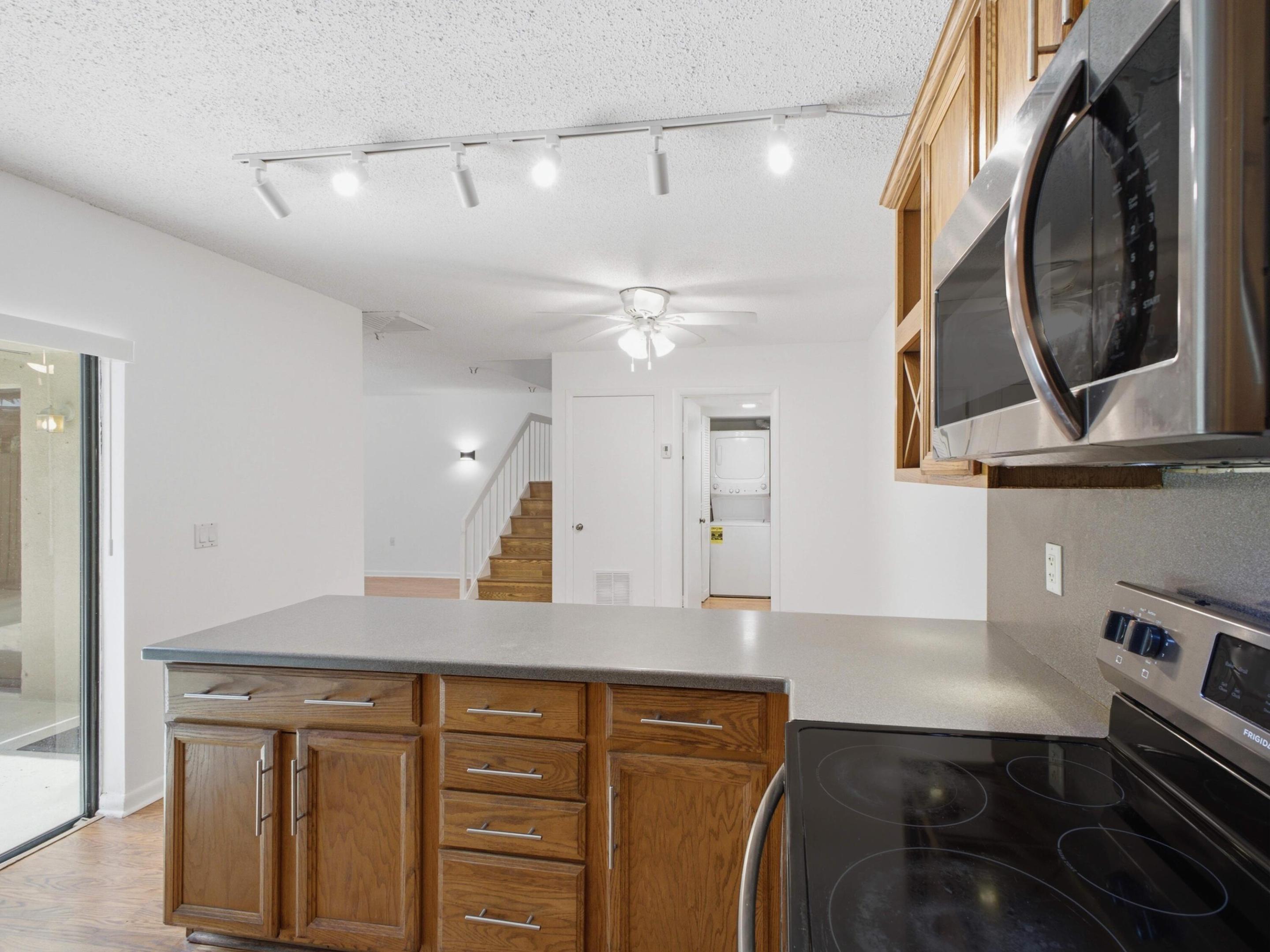 2213 22nd Lane Property Photo 13
