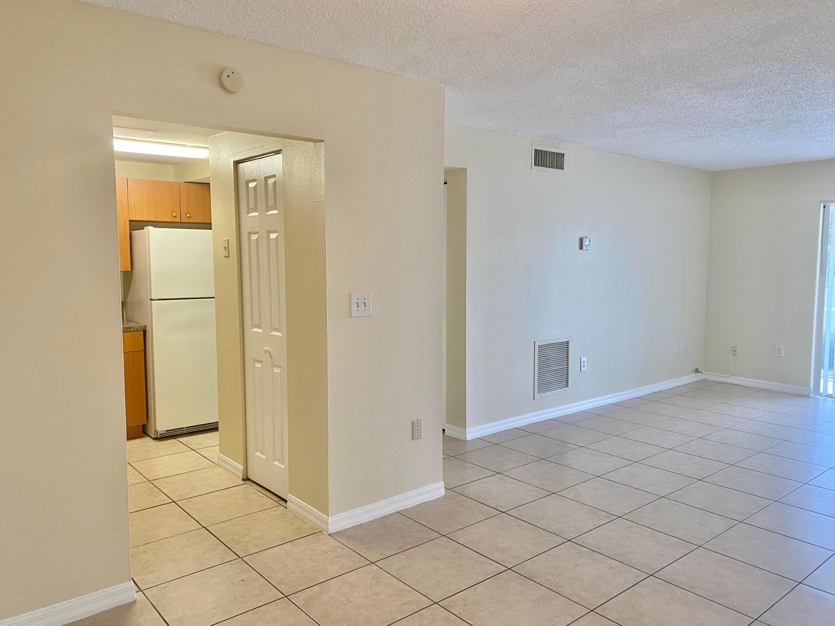 405 Executive Center Drive 208 Property Photo 5