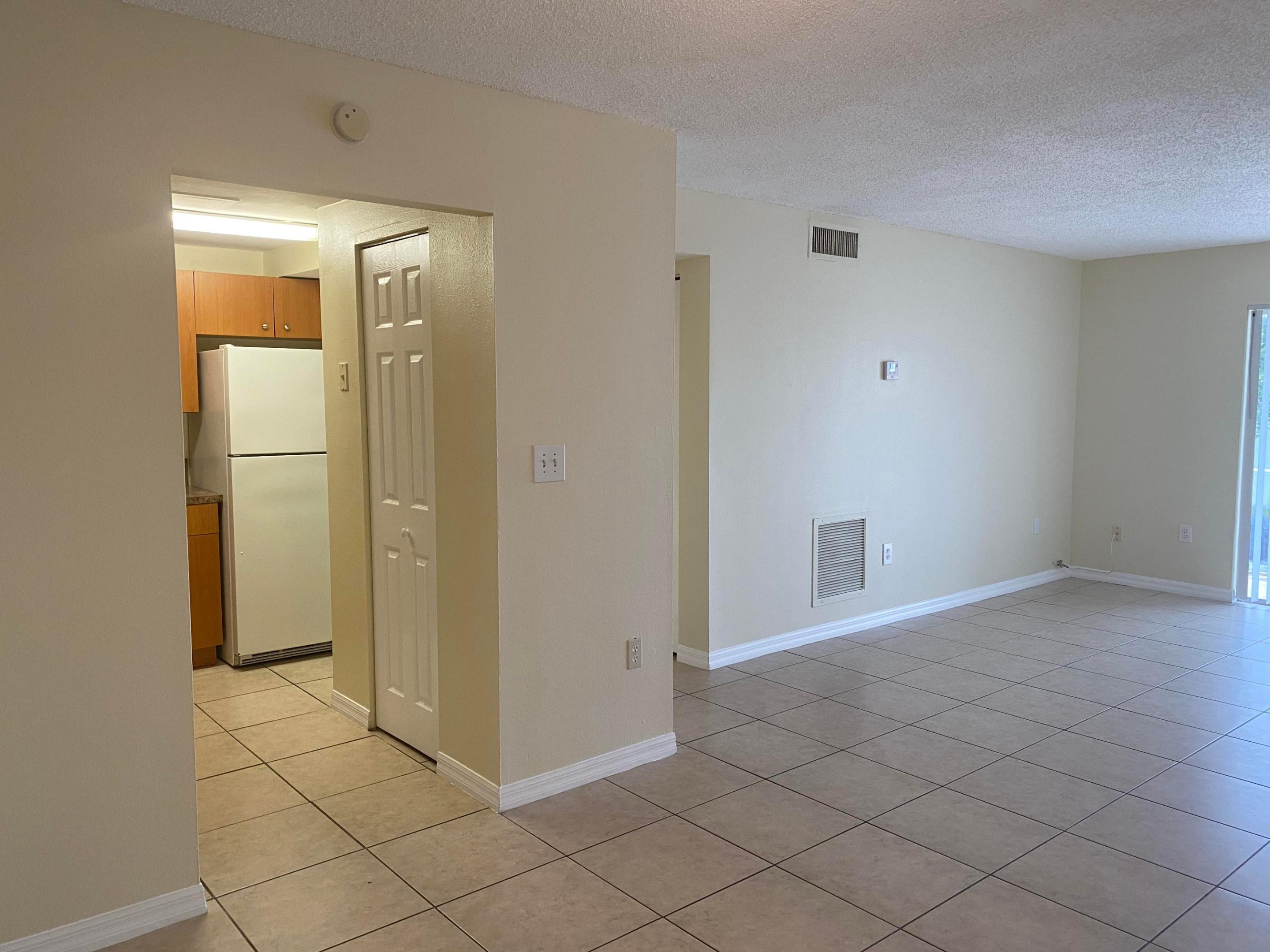 405 Executive Center Drive 208 Property Photo 9