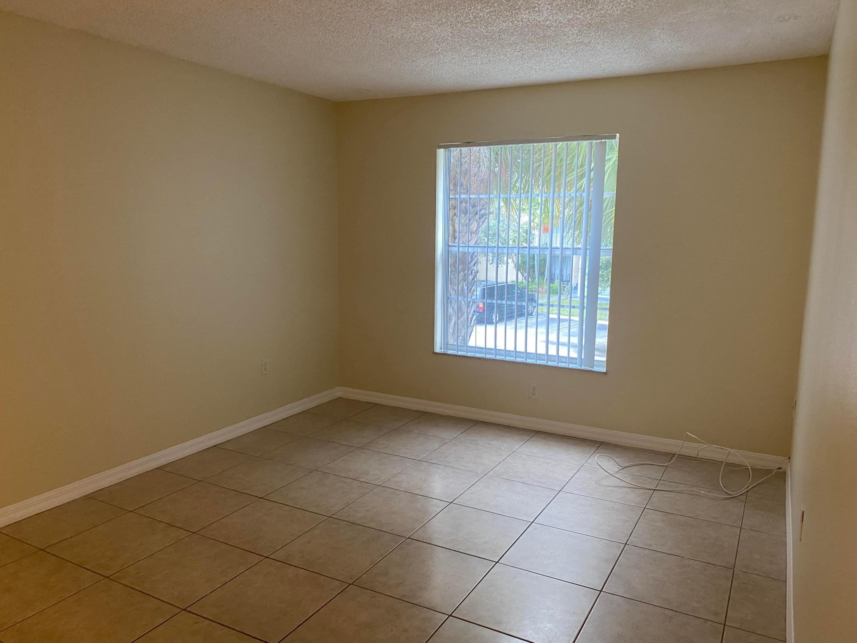 405 Executive Center Drive 208 Property Photo 13
