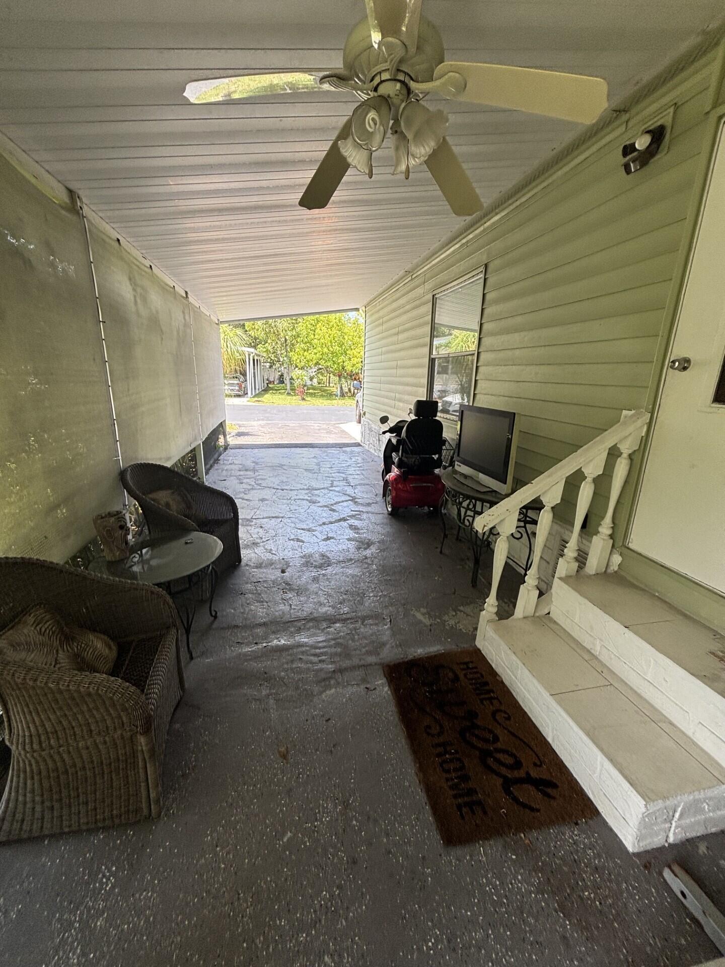 4520 Nw 68th Place Property Photo 5