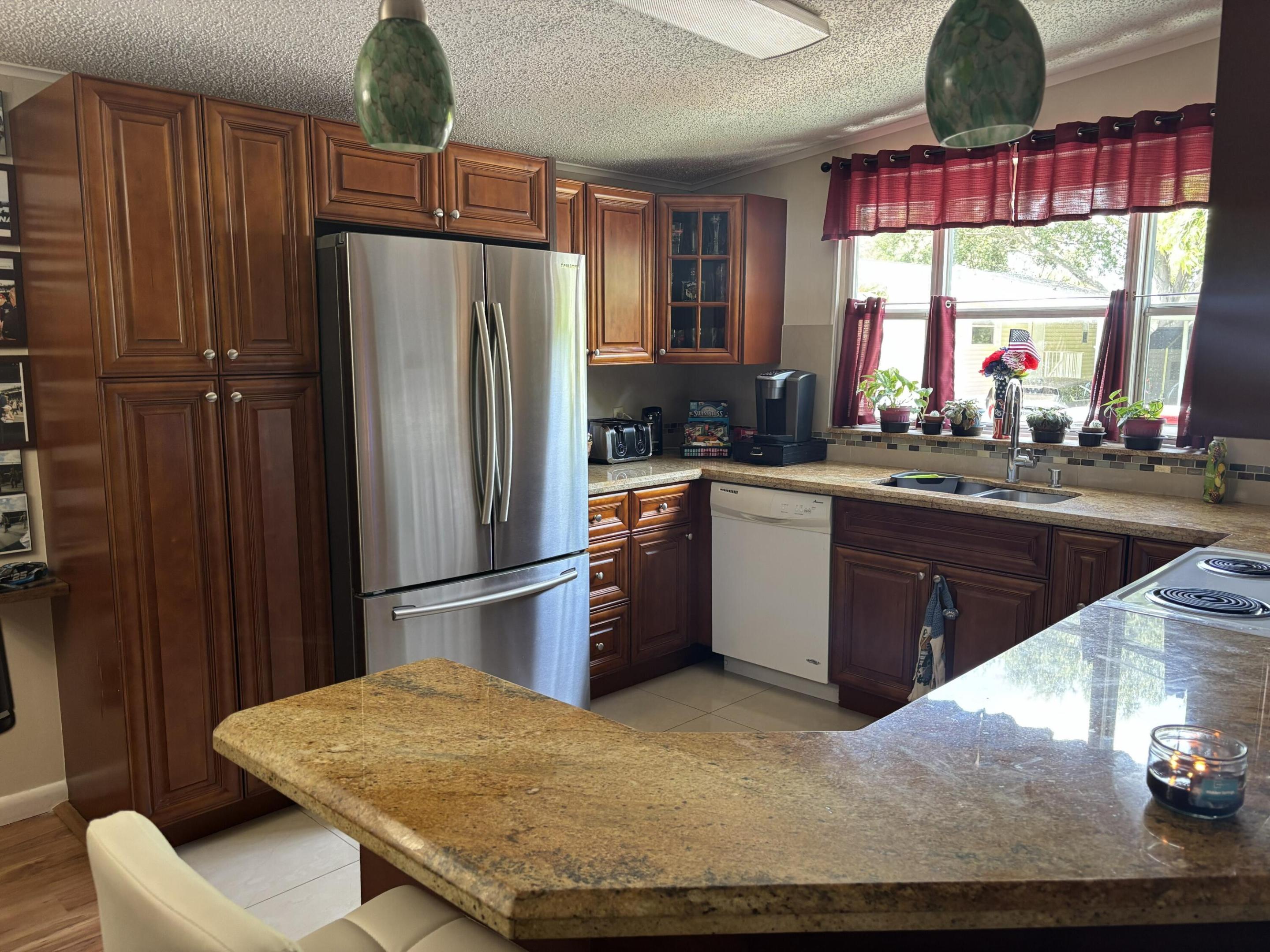 4520 Nw 68th Place Property Photo 17