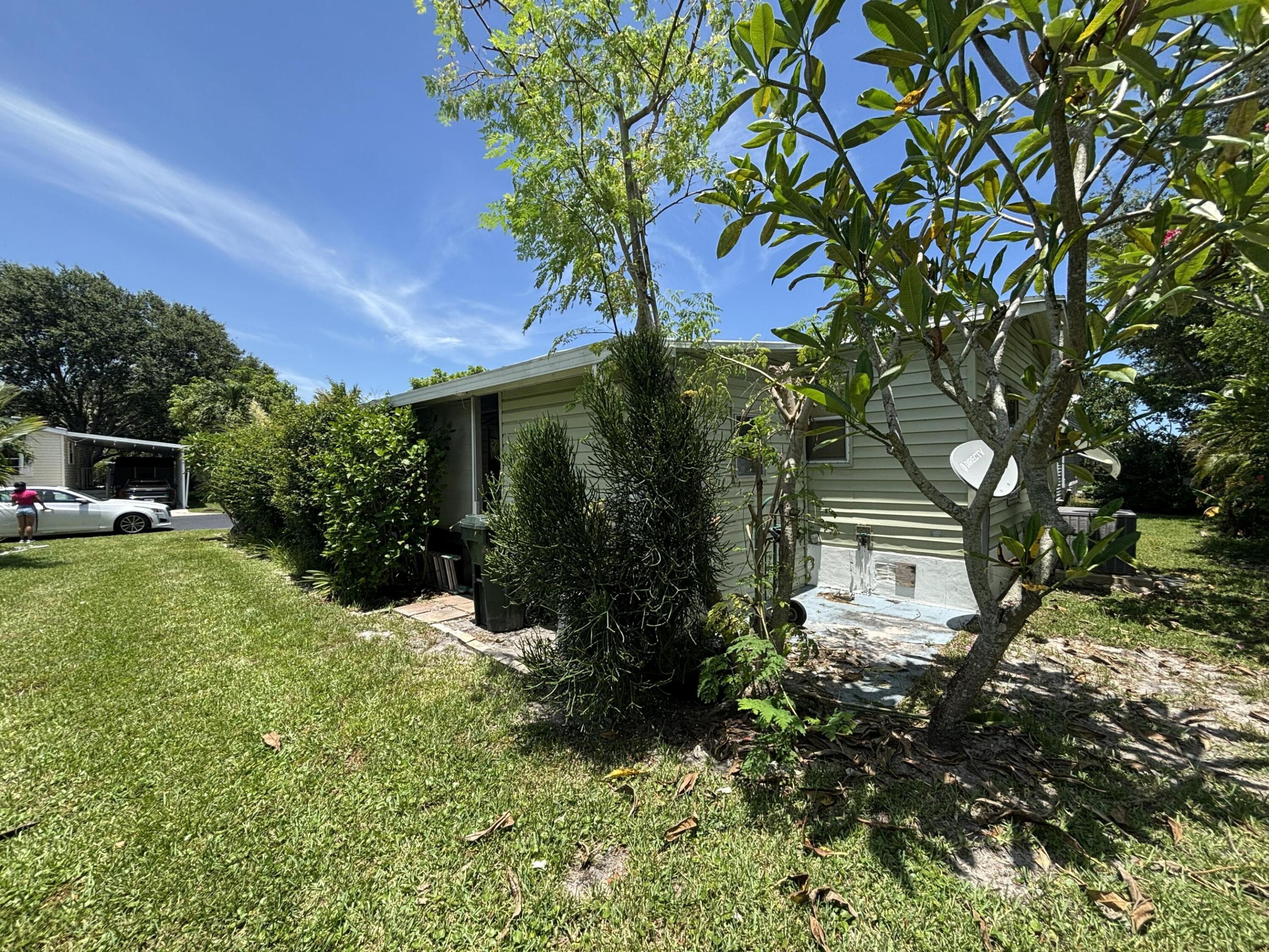 4520 Nw 68th Place Property Photo 44