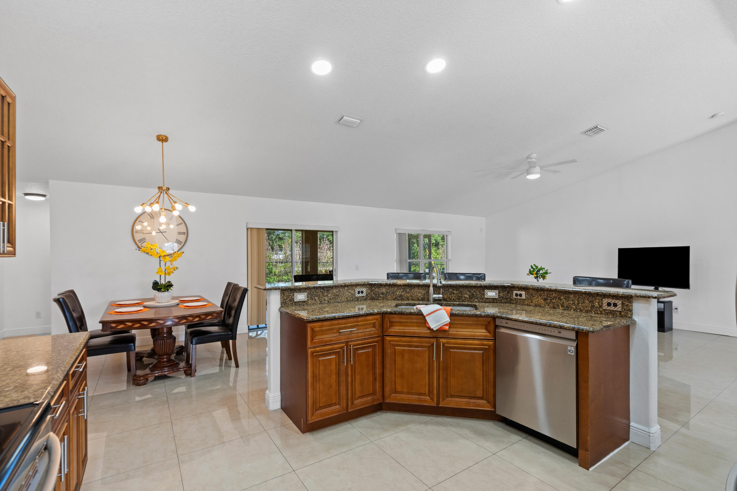 3041 Se Wake Road Property Photo 14