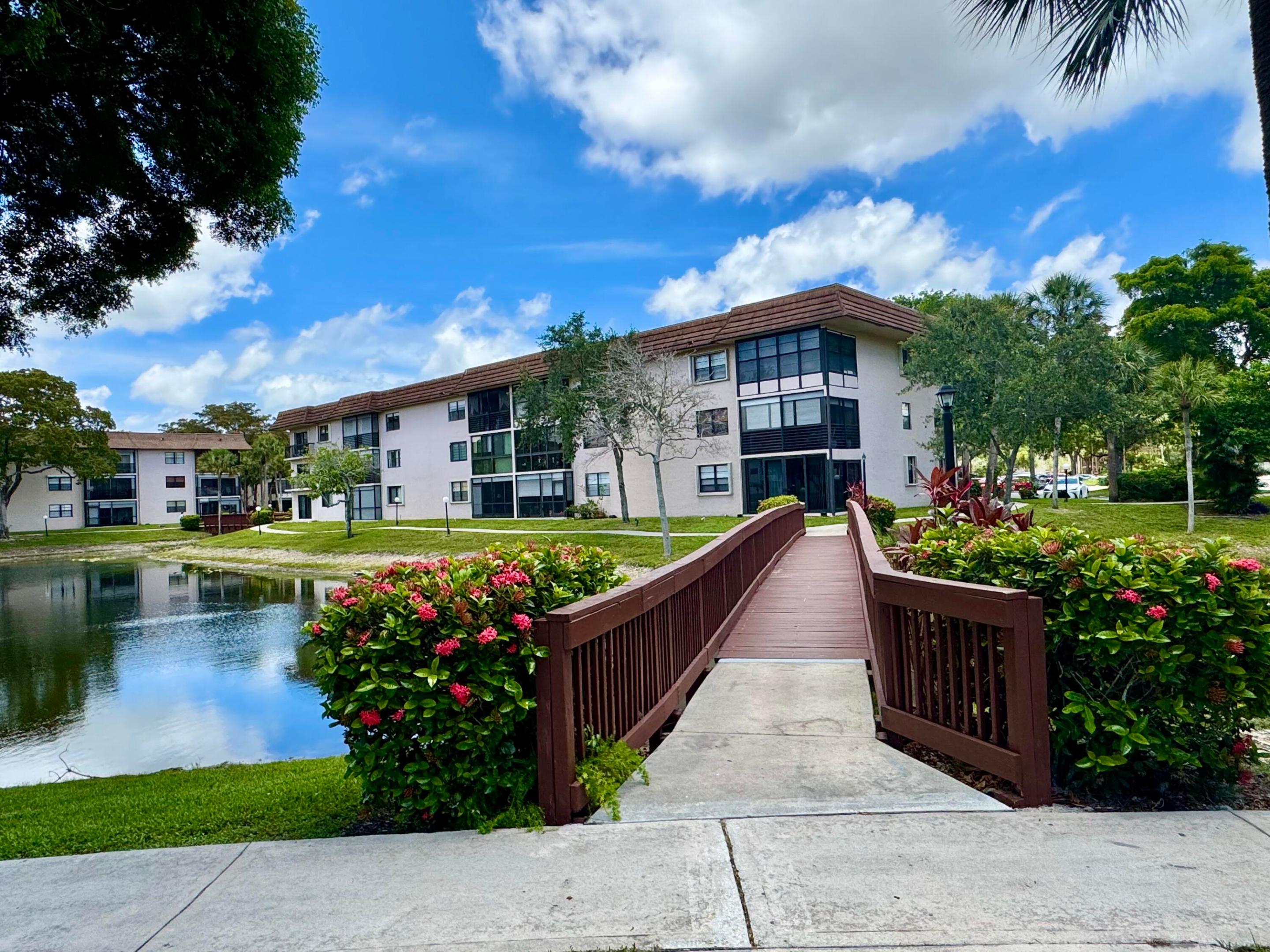 4930 E Sabal Palm Boulevard 107 Property Photo 19