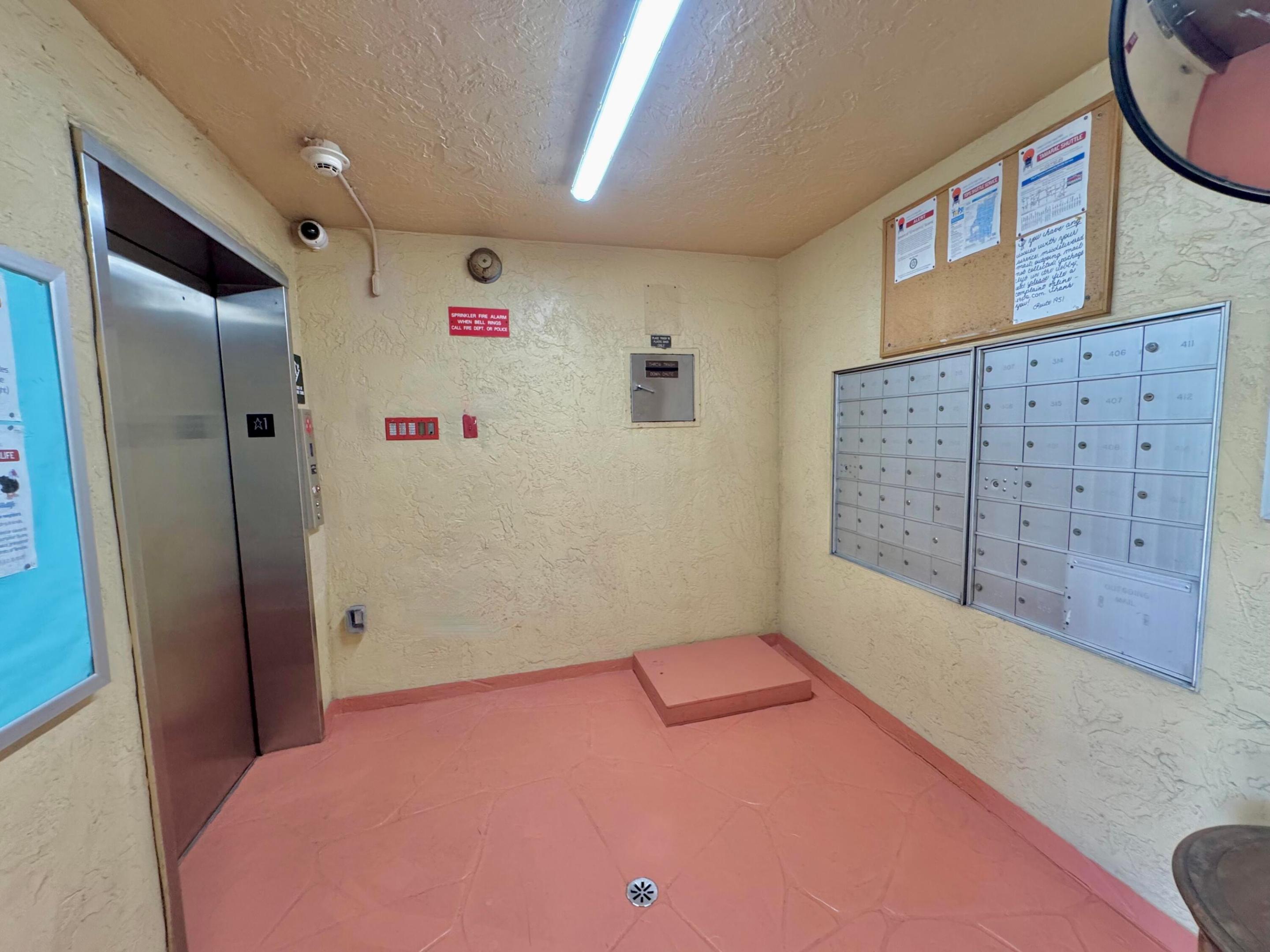 4930 E Sabal Palm Boulevard 107 Property Photo 24