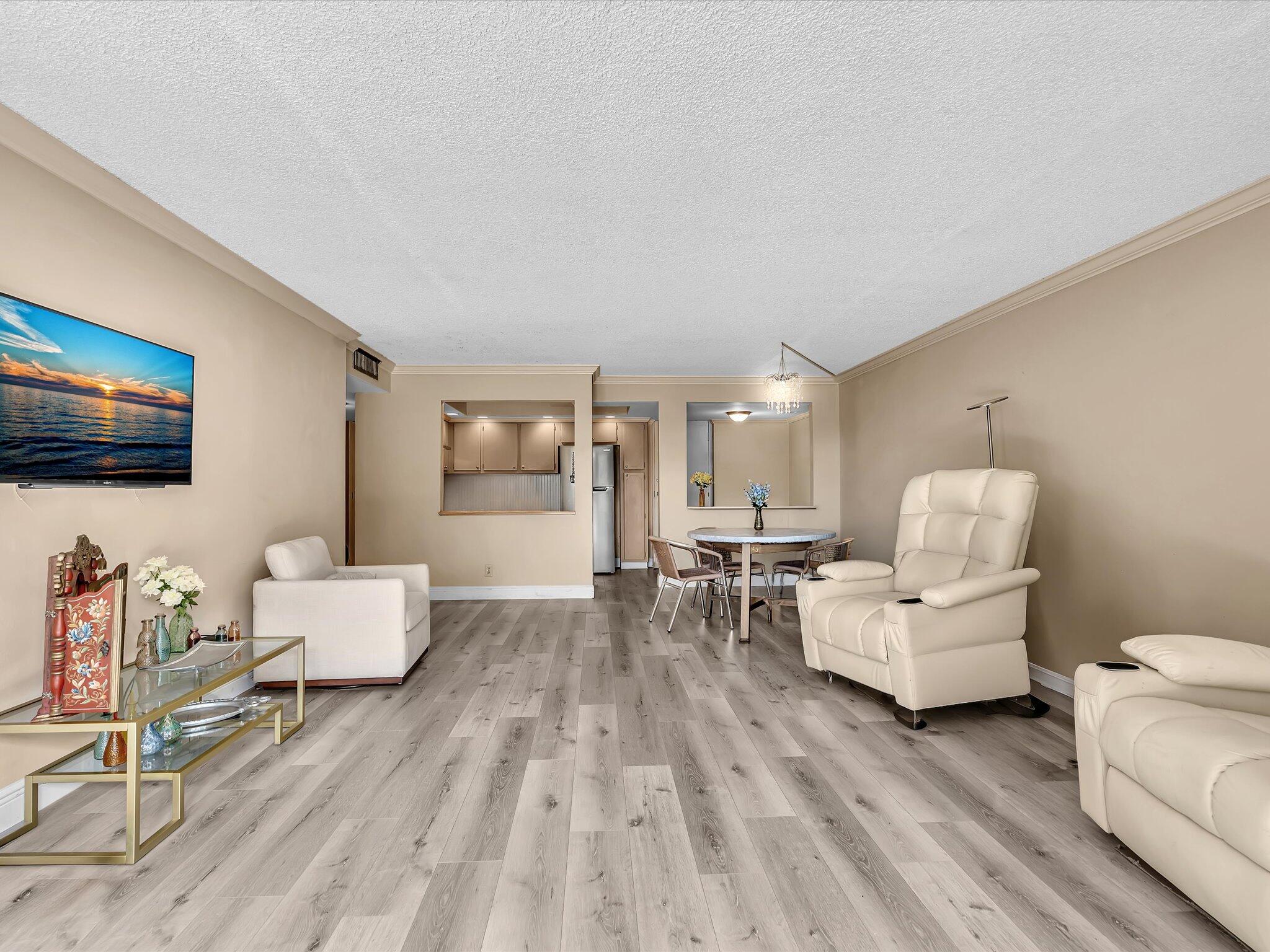1350 River Reach Drive 111 Property Photo 5