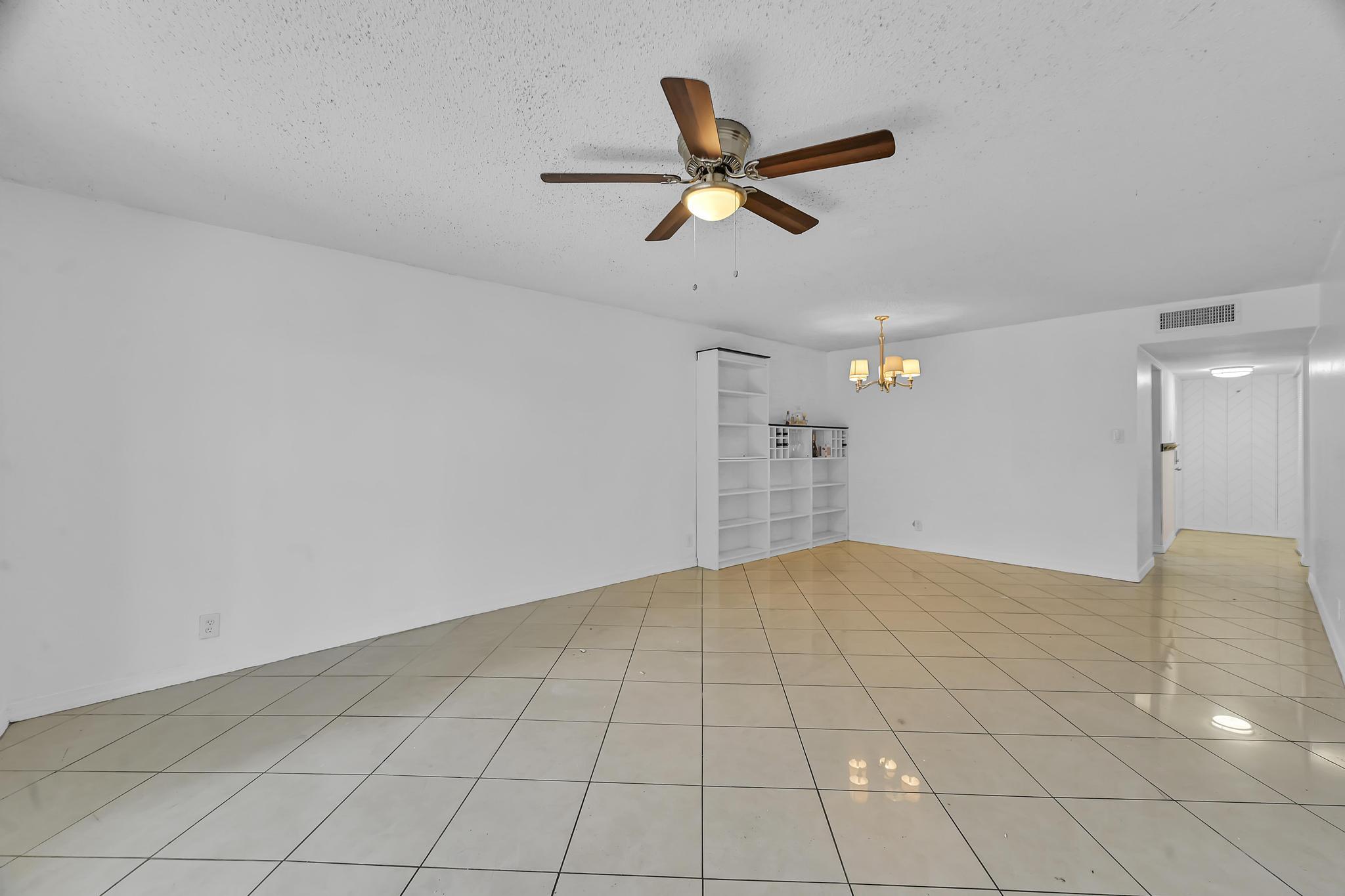 134 S Cypress Road 425 Property Photo 5