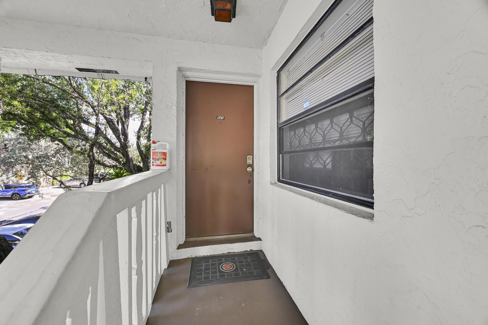 134 S Cypress Road 425 Property Photo 23